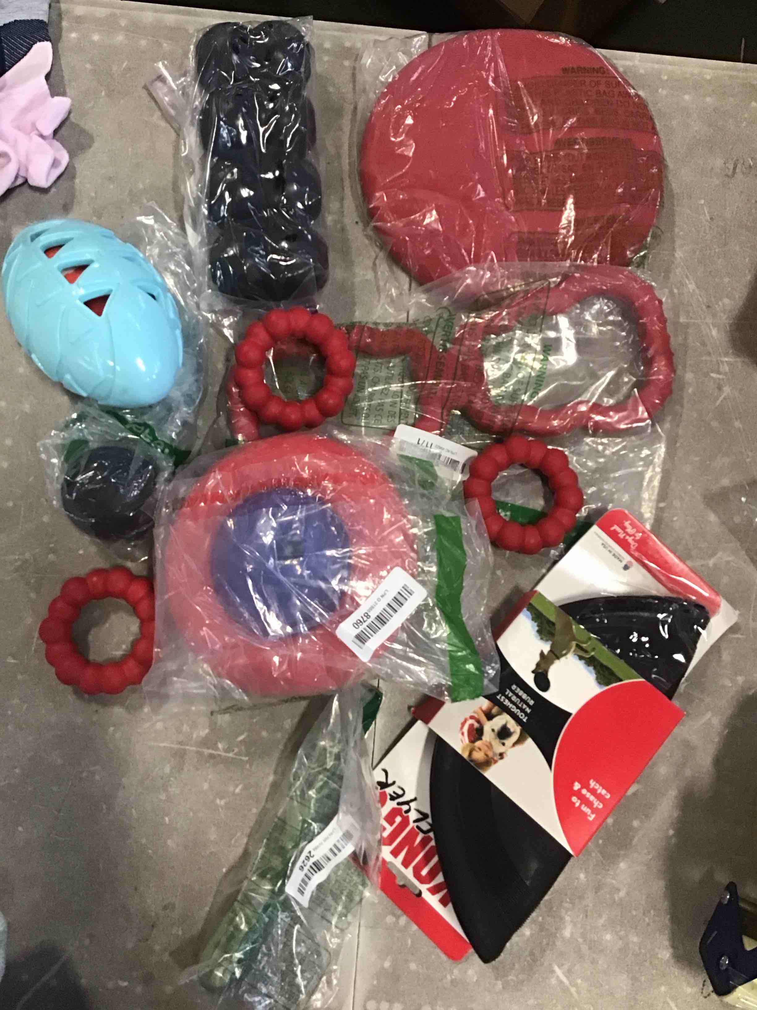 https://s3.amazonaws.com/lotting-images-prod/bidfta/PNK1556641_1733928749405.jpeg