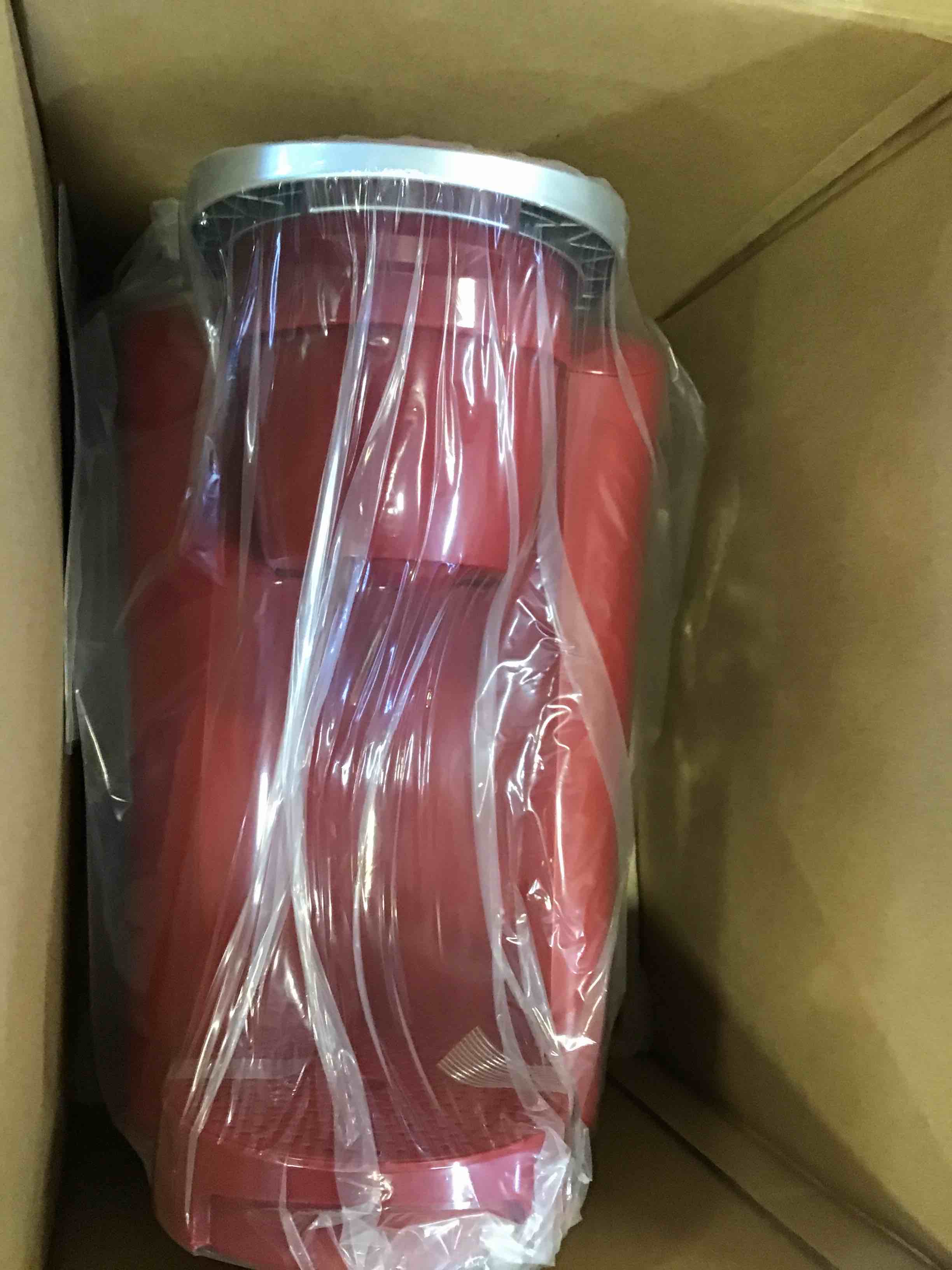 https://s3.amazonaws.com/lotting-images-prod/bidfta/PNK1557546_1734464490862.jpeg