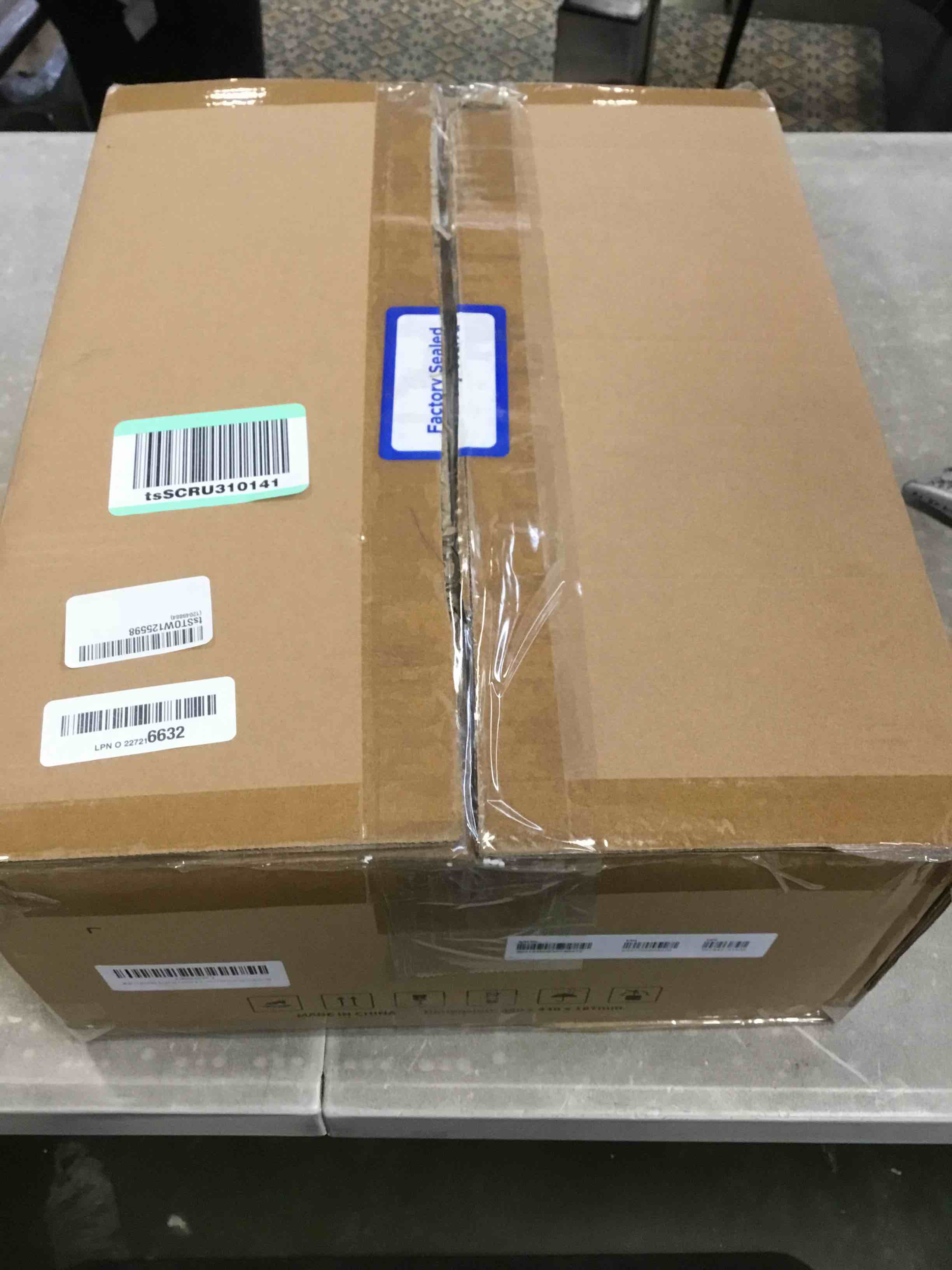 https://s3.amazonaws.com/lotting-images-prod/bidfta/PNK1557762_1734549686449.jpeg