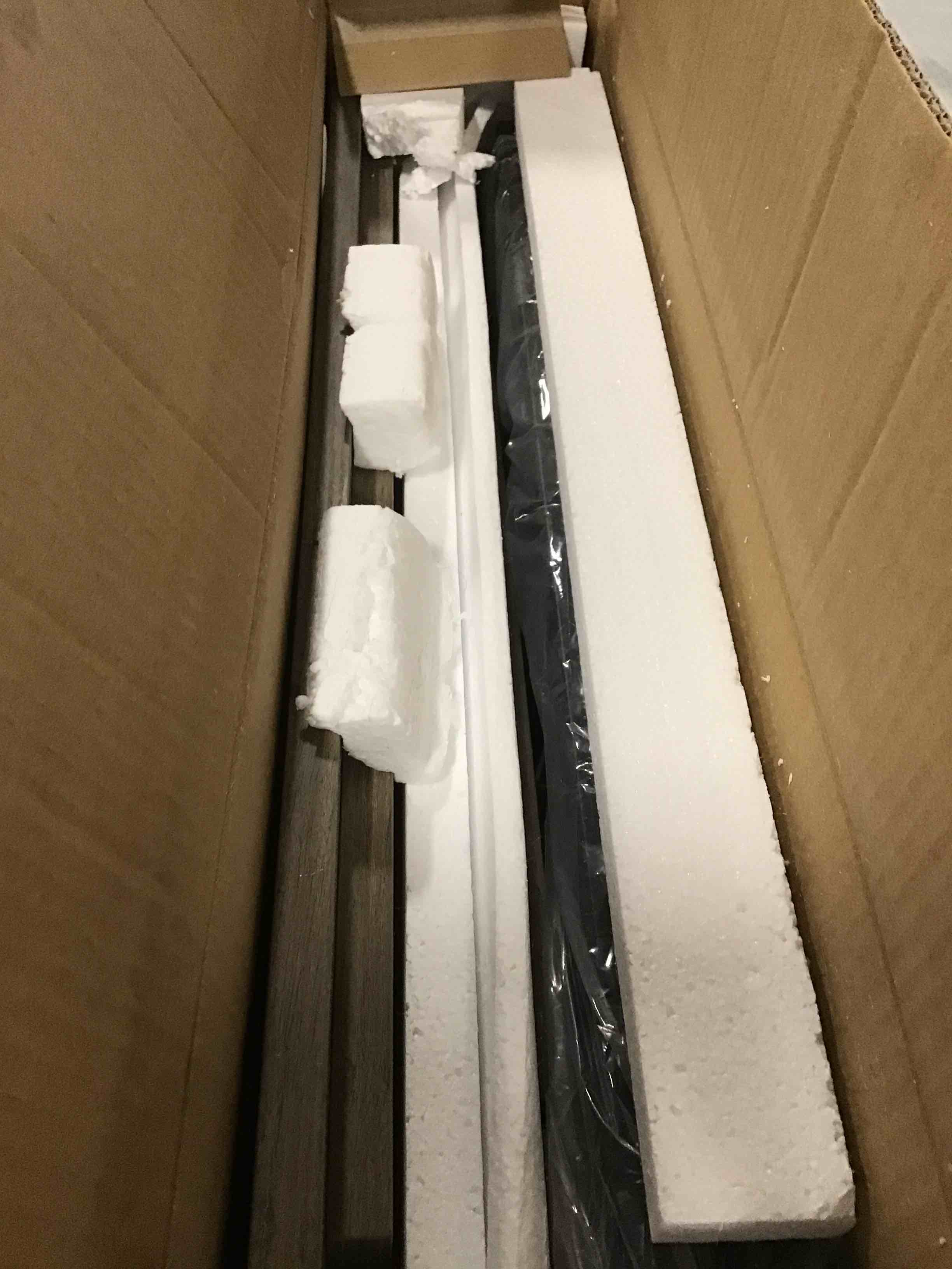 https://s3.amazonaws.com/lotting-images-prod/bidfta/PNK1560906_1733776481151.jpeg