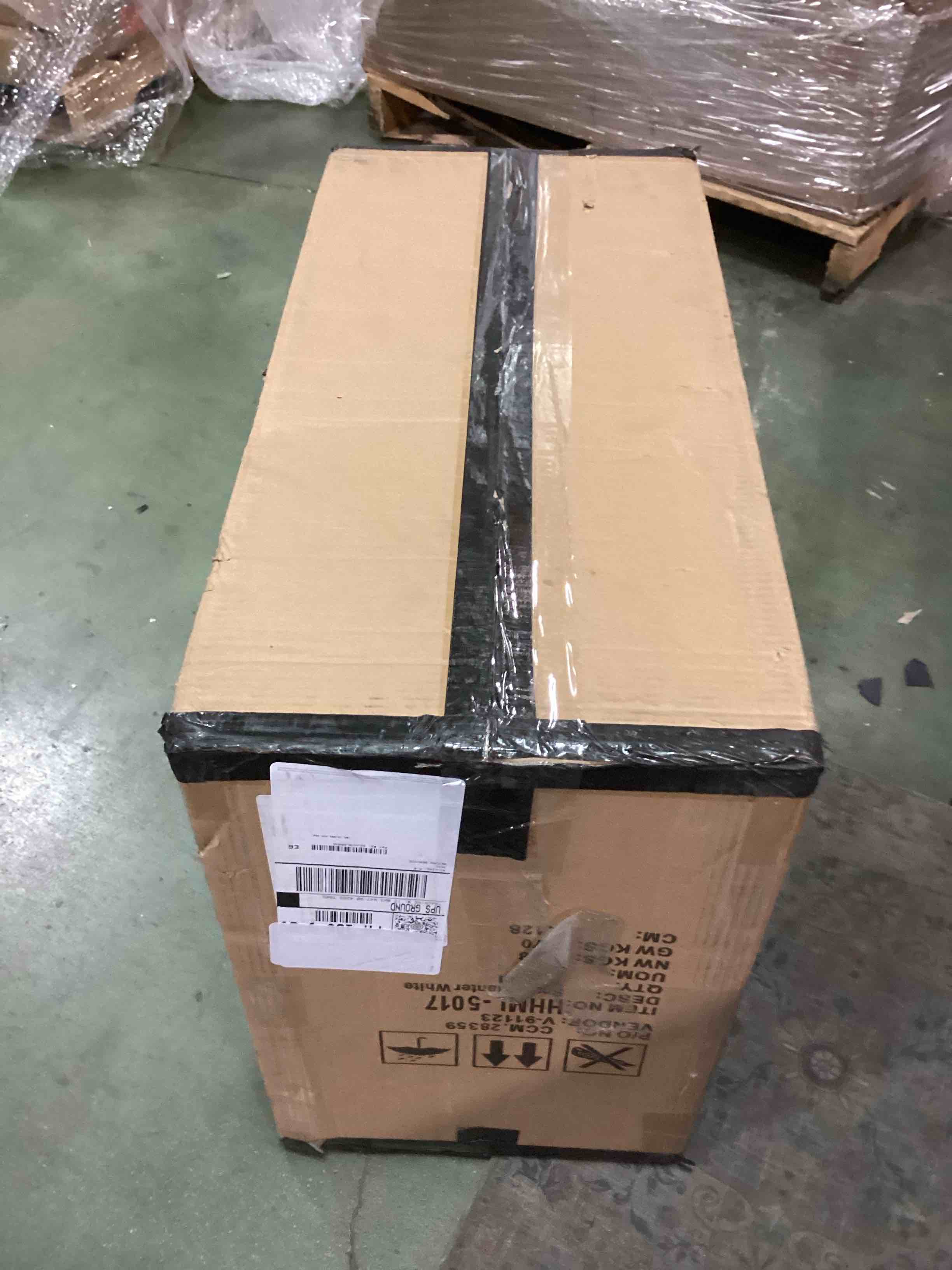 https://s3.amazonaws.com/lotting-images-prod/bidfta/PNK1561246_1732726378312.jpeg