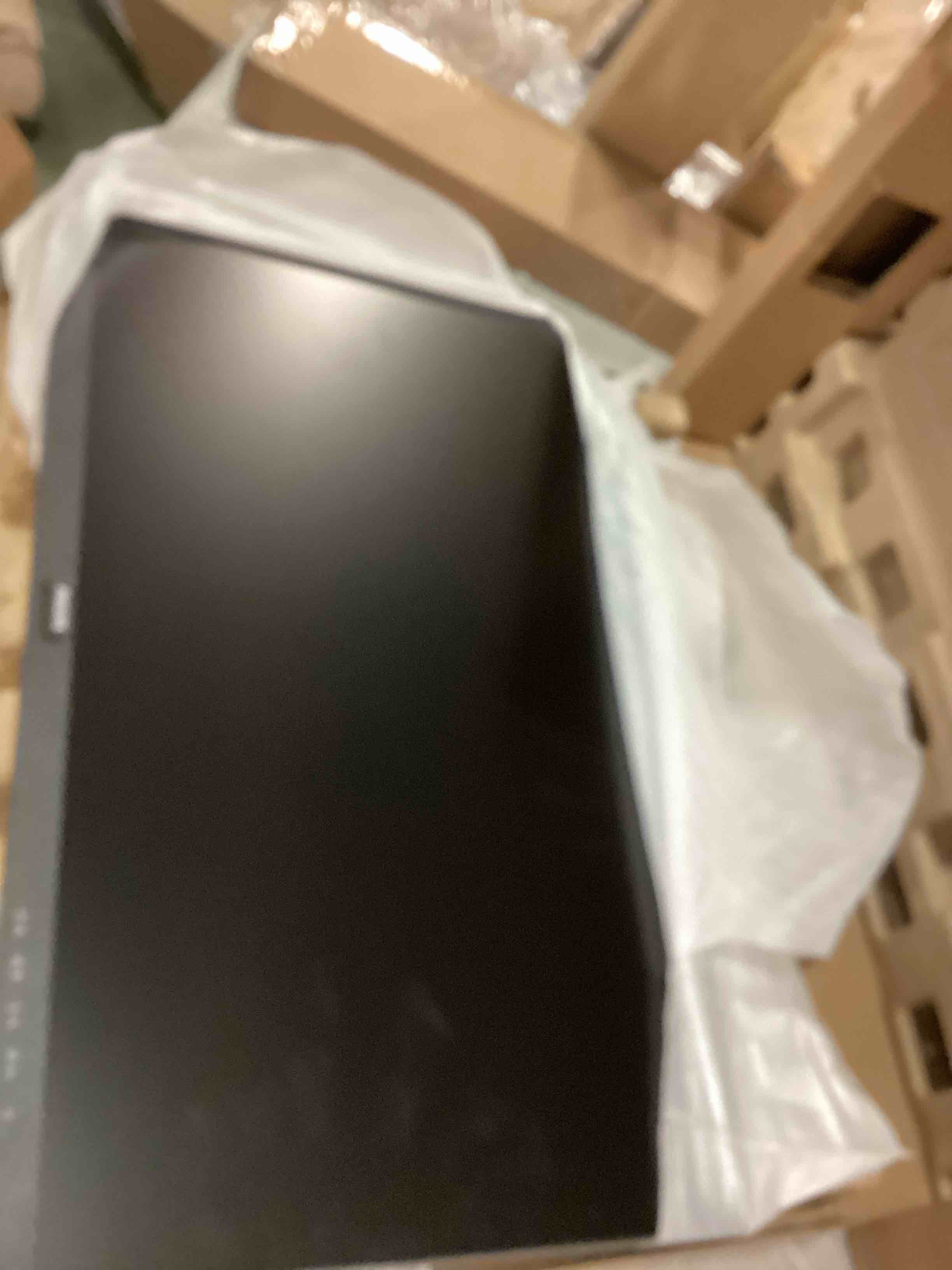 https://s3.amazonaws.com/lotting-images-prod/bidfta/PNK1561631_1733240645640.jpeg