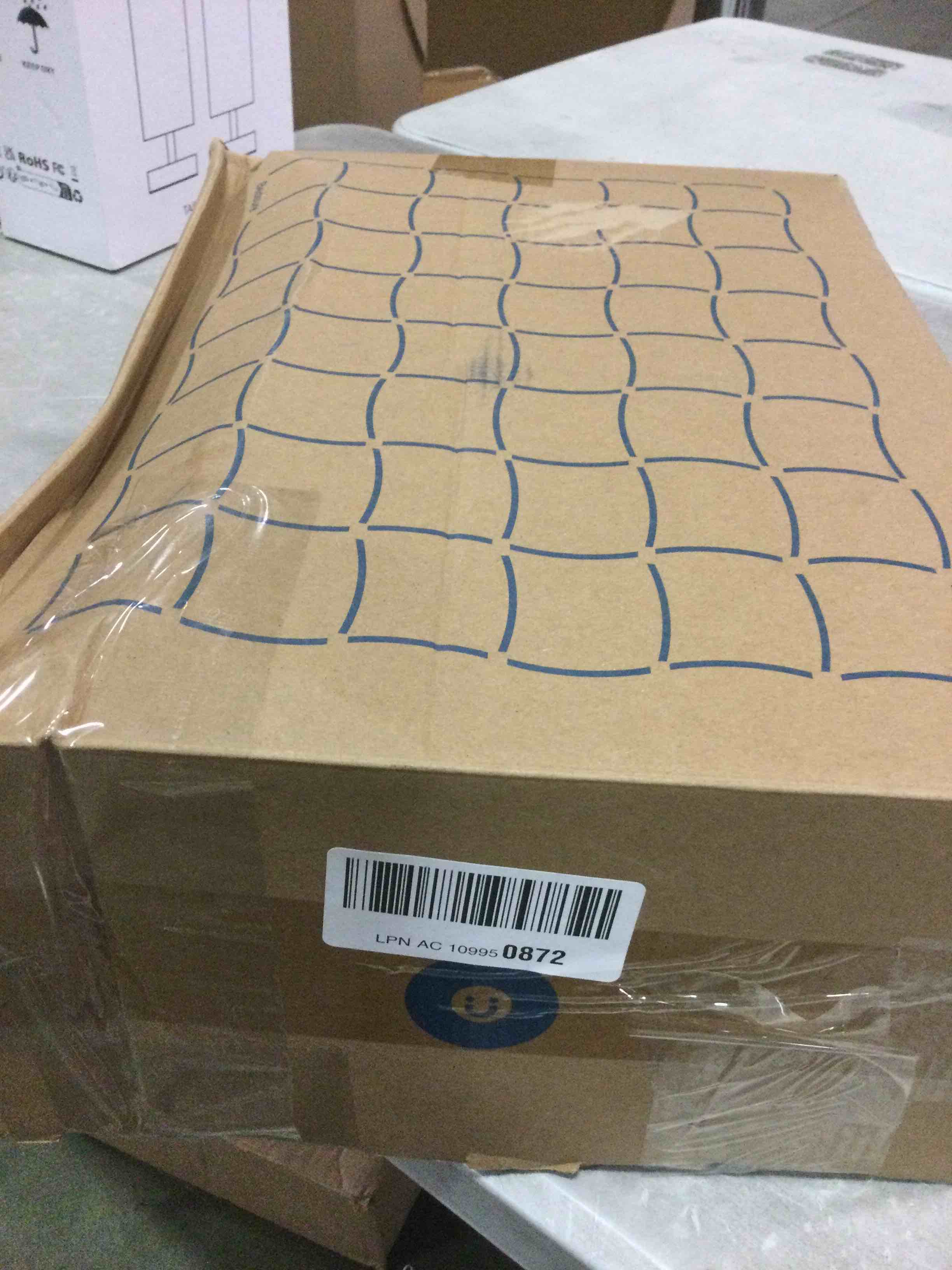 https://s3.amazonaws.com/lotting-images-prod/bidfta/PNK1561981_1733342741811.jpeg