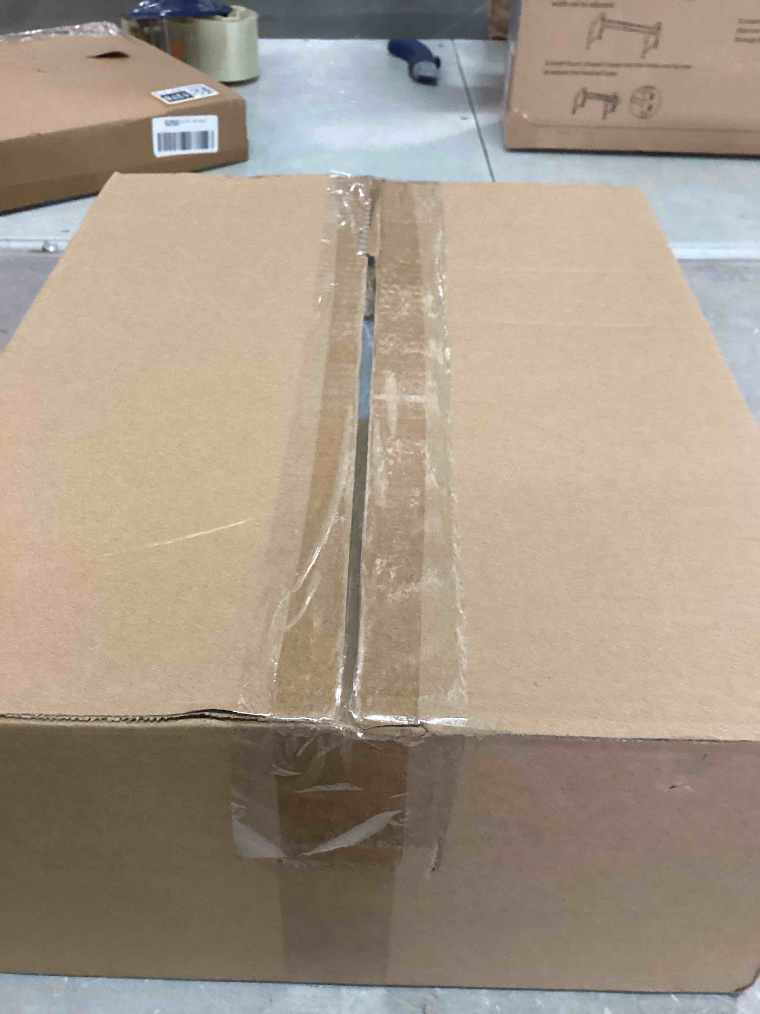 https://s3.amazonaws.com/lotting-images-prod/bidfta/PNK1562080_1733407881258.jpeg