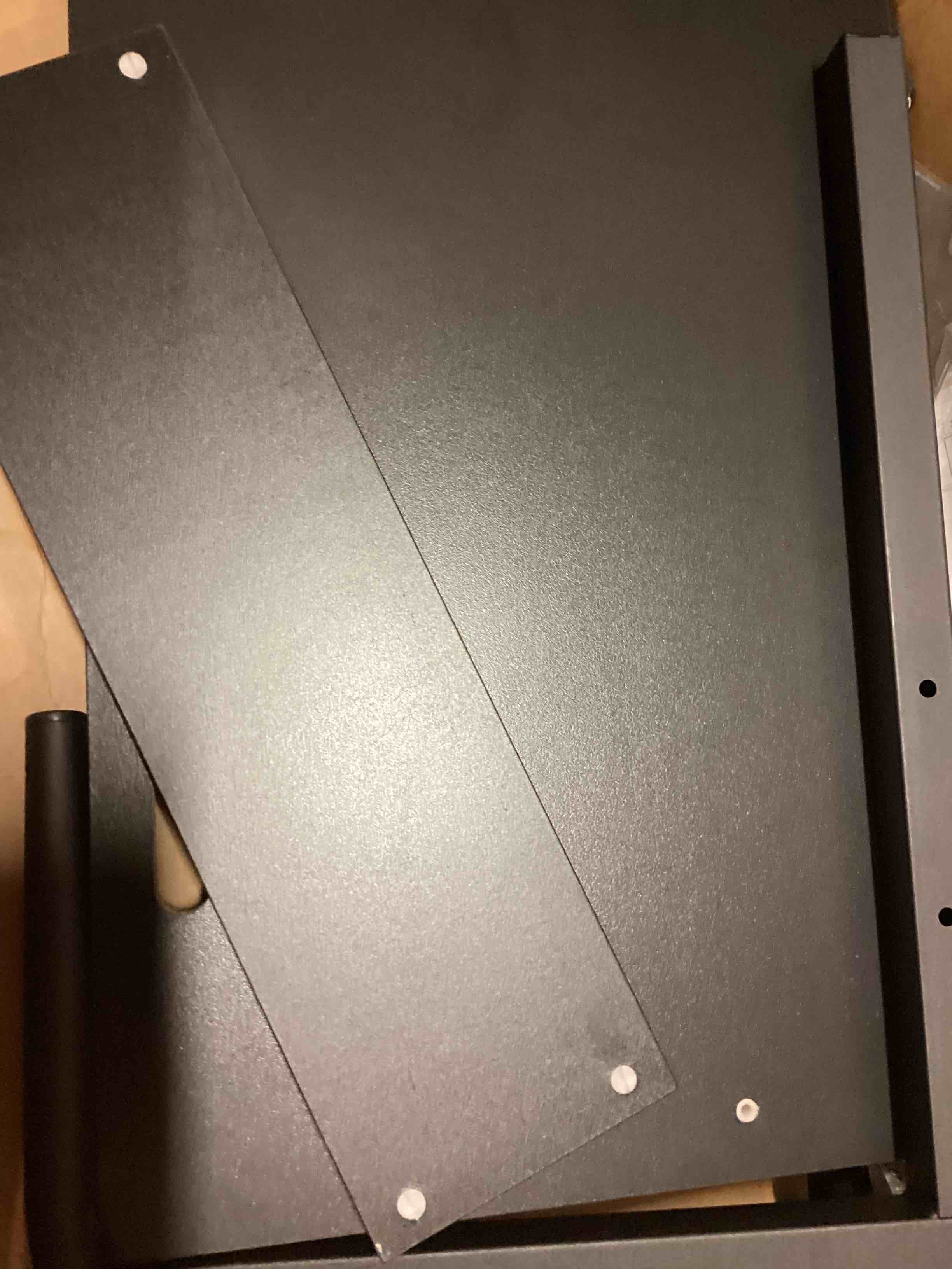 https://s3.amazonaws.com/lotting-images-prod/bidfta/PNK1562601_1733860597508.jpeg