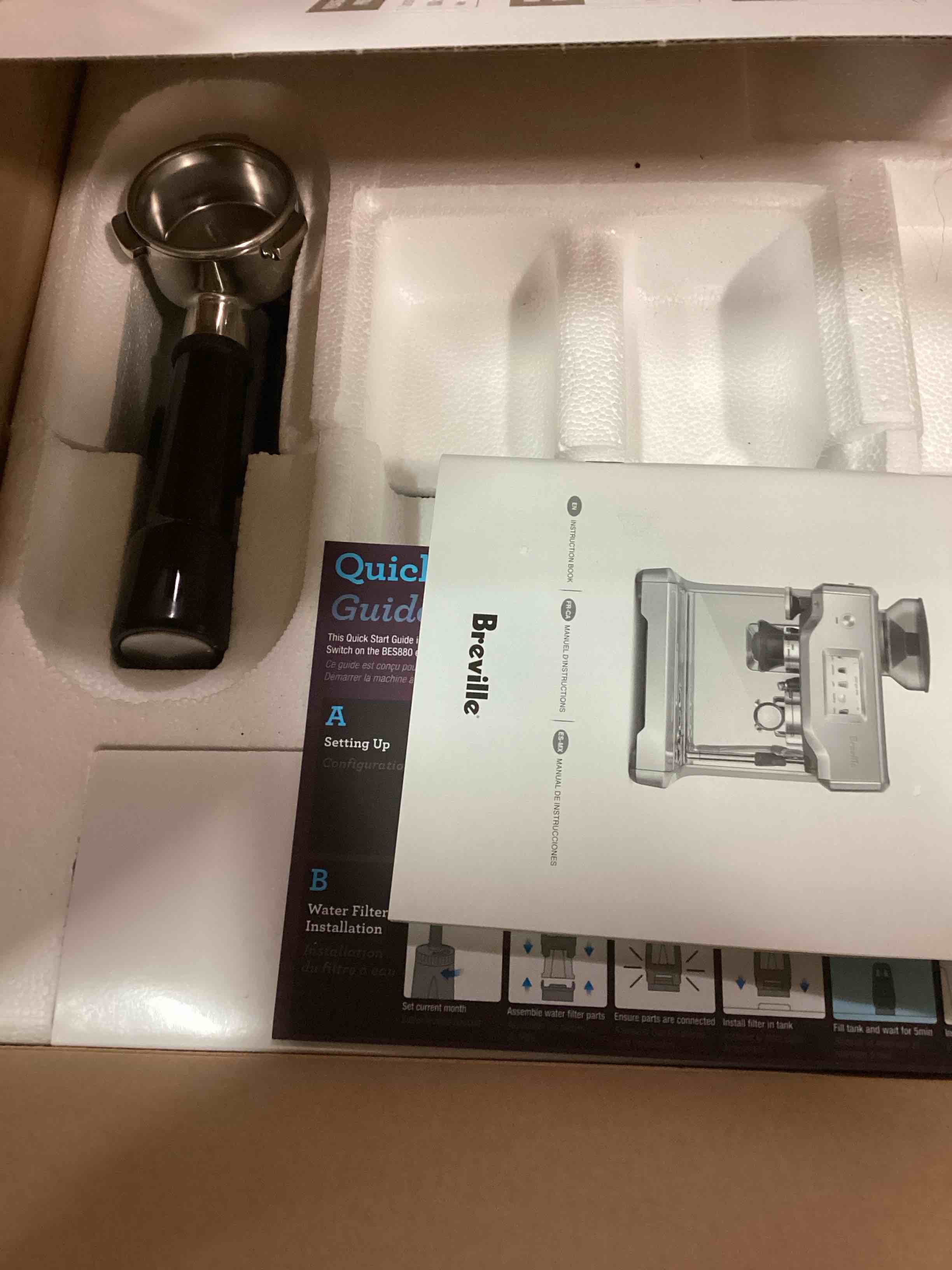 https://s3.amazonaws.com/lotting-images-prod/bidfta/PNK1563362_1734636629976.jpeg