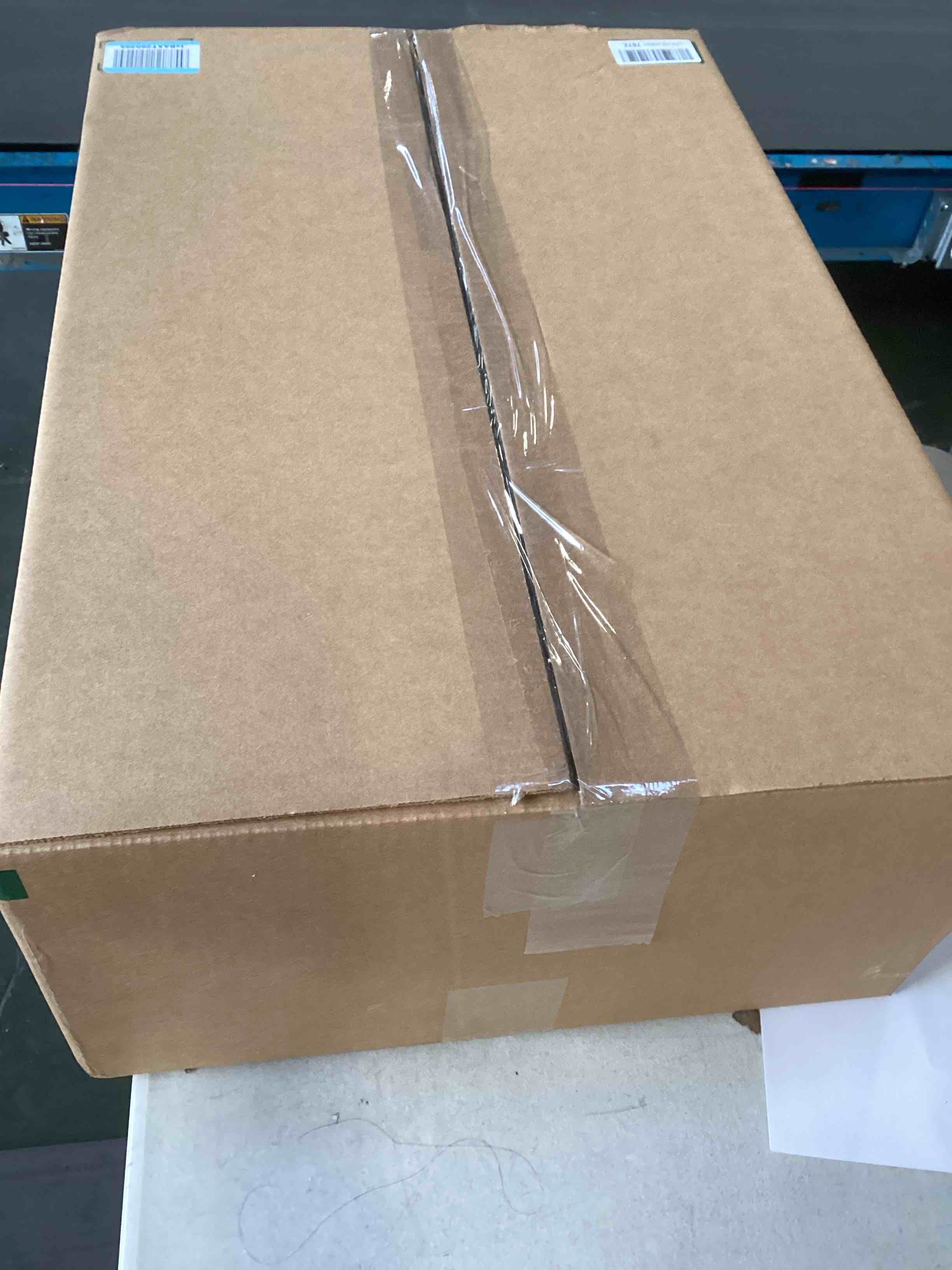 https://s3.amazonaws.com/lotting-images-prod/bidfta/PNK1565299_1737035519930.jpeg