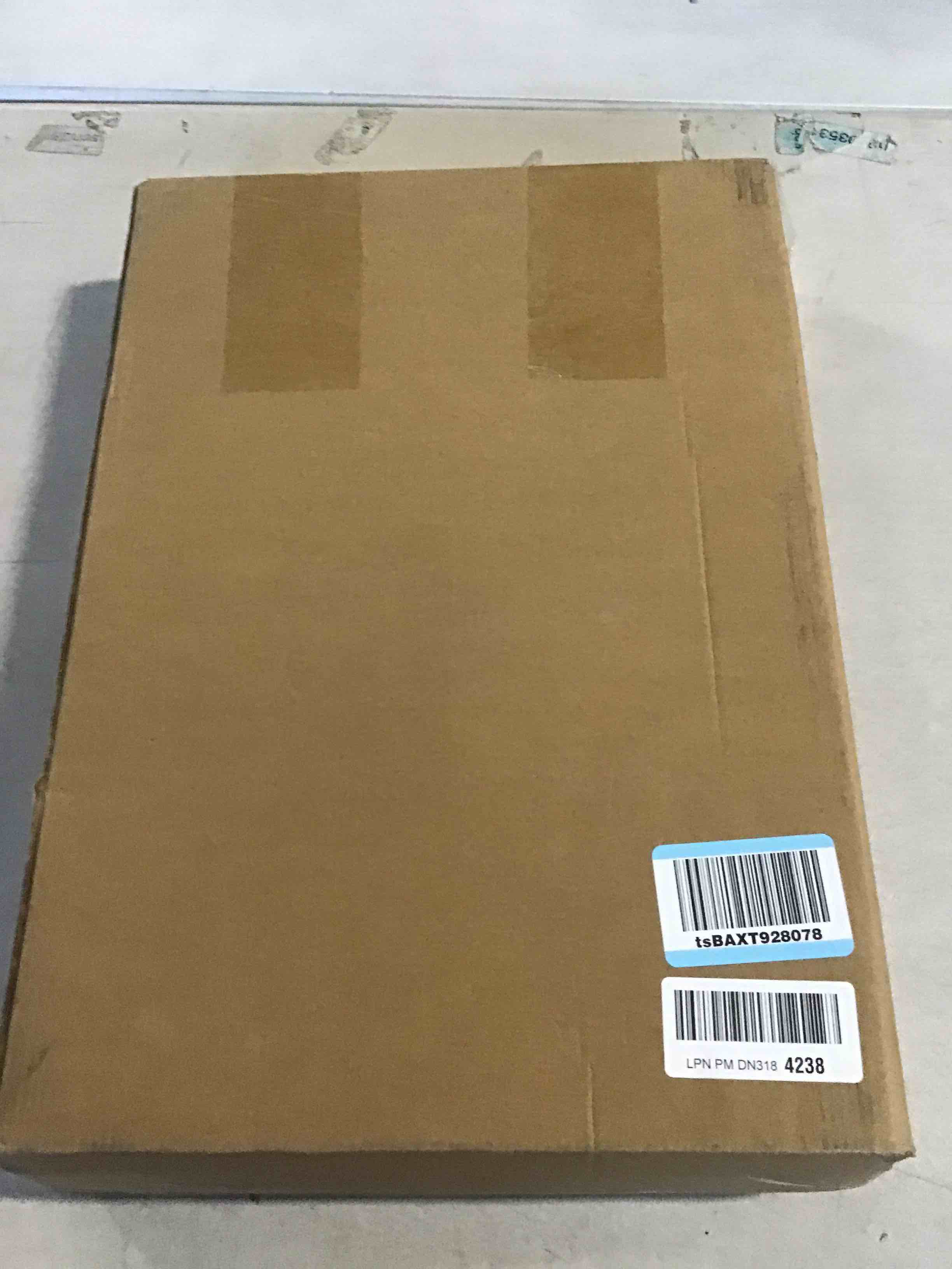 https://s3.amazonaws.com/lotting-images-prod/bidfta/PNK1565503_1737119074820.jpeg