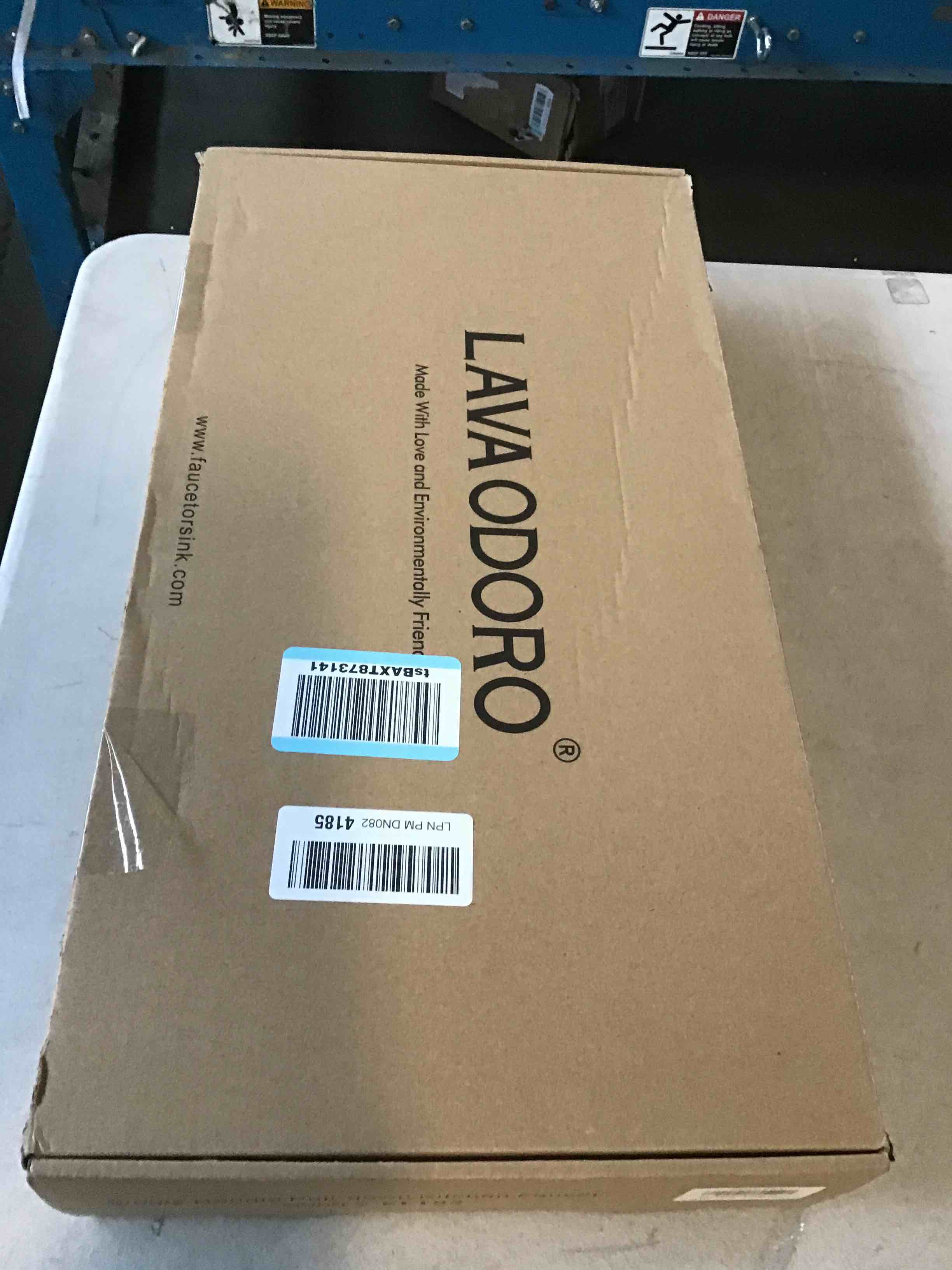 https://s3.amazonaws.com/lotting-images-prod/bidfta/PNK1565519_1737121234455.jpeg