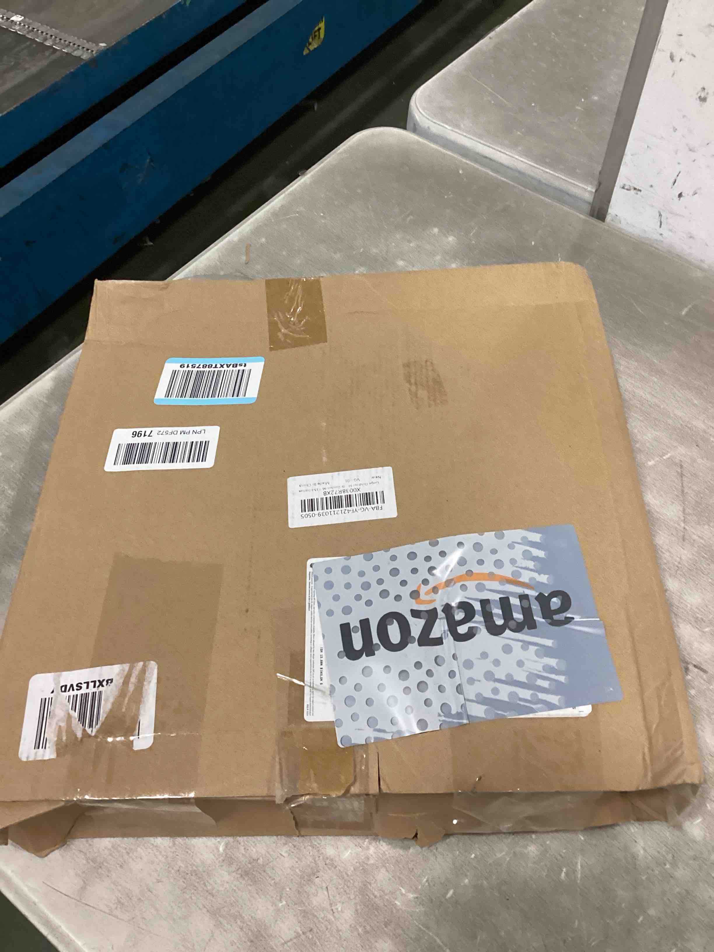https://s3.amazonaws.com/lotting-images-prod/bidfta/PNK1567491_1735164373585.jpeg