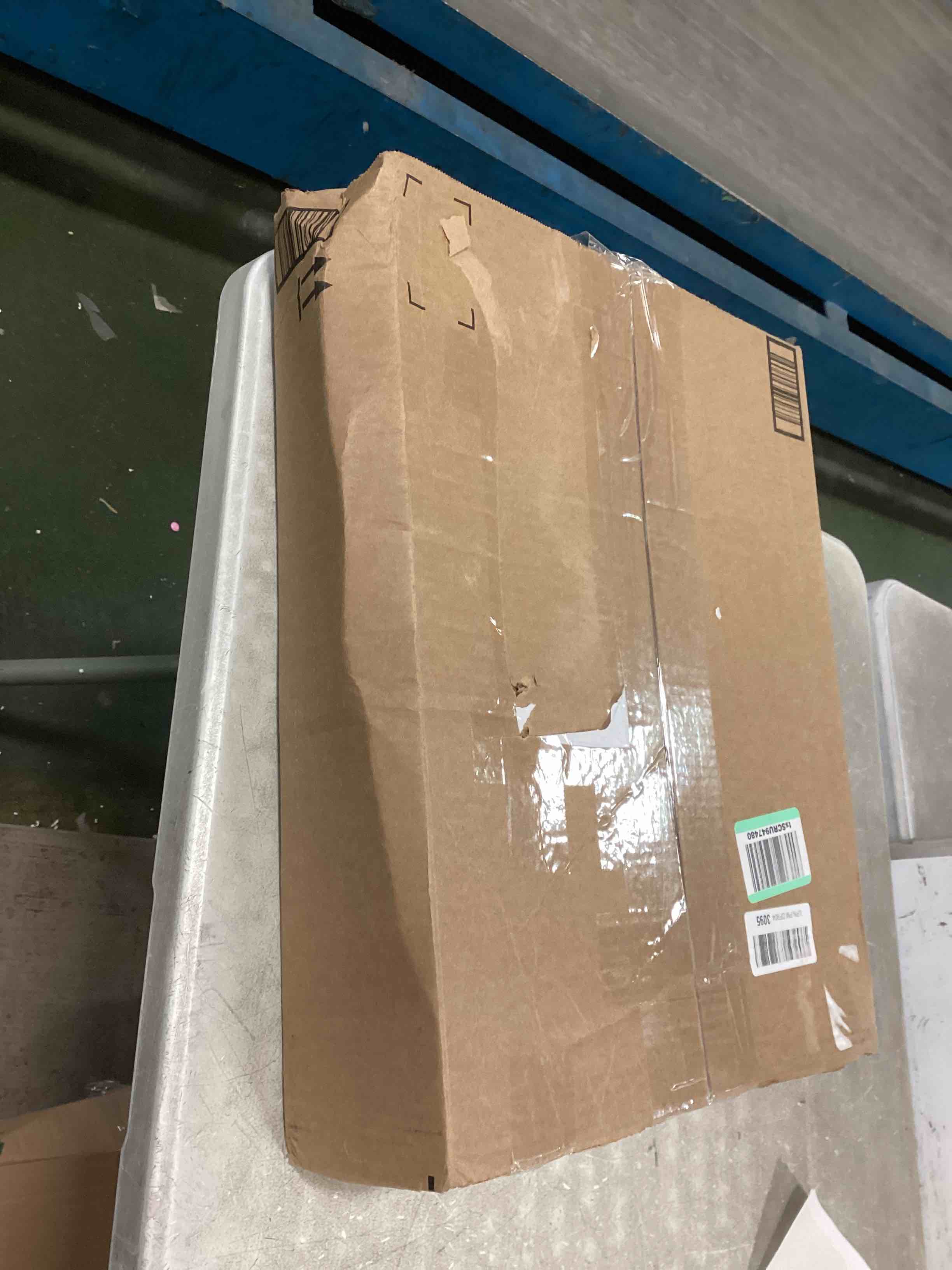 https://s3.amazonaws.com/lotting-images-prod/bidfta/PNK1567565_1735175998532.jpeg