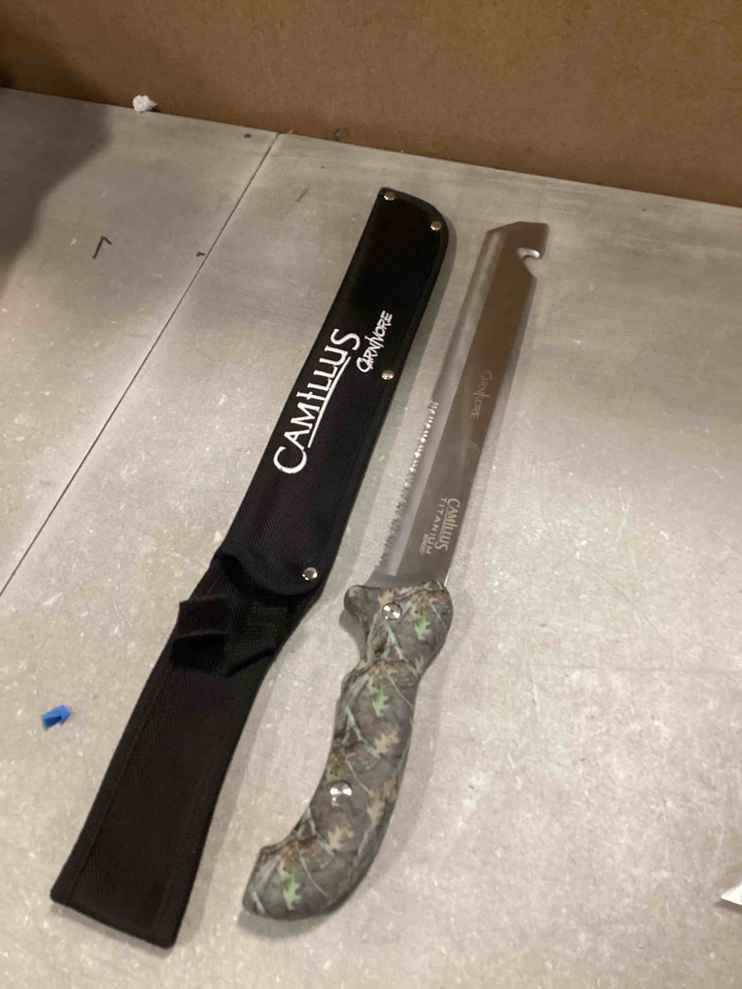 Camillus Carnivore Machete Knife 18 inch 