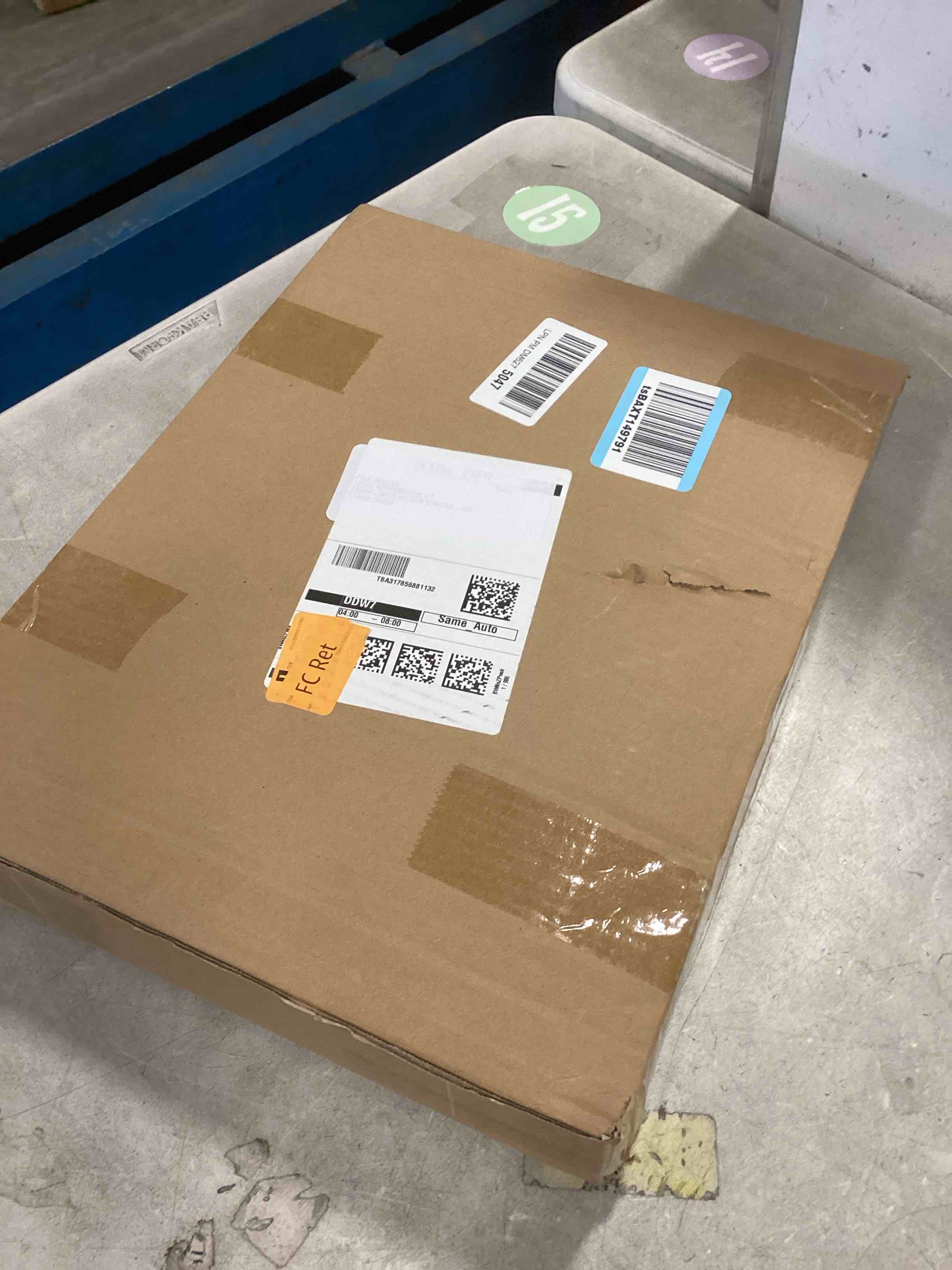 https://s3.amazonaws.com/lotting-images-prod/bidfta/PNK1569708_1736781707851.jpeg