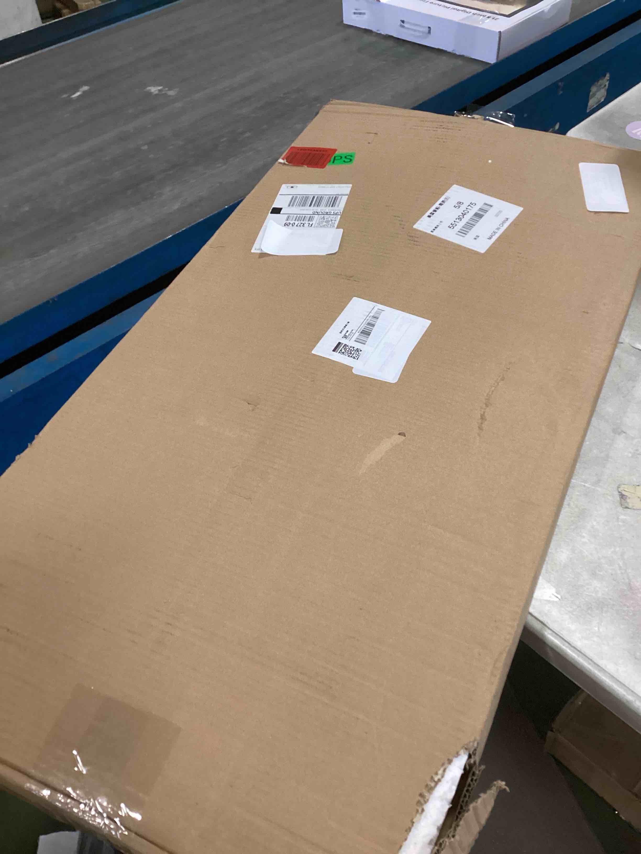 https://s3.amazonaws.com/lotting-images-prod/bidfta/PNK1569814_1736795144940.jpeg
