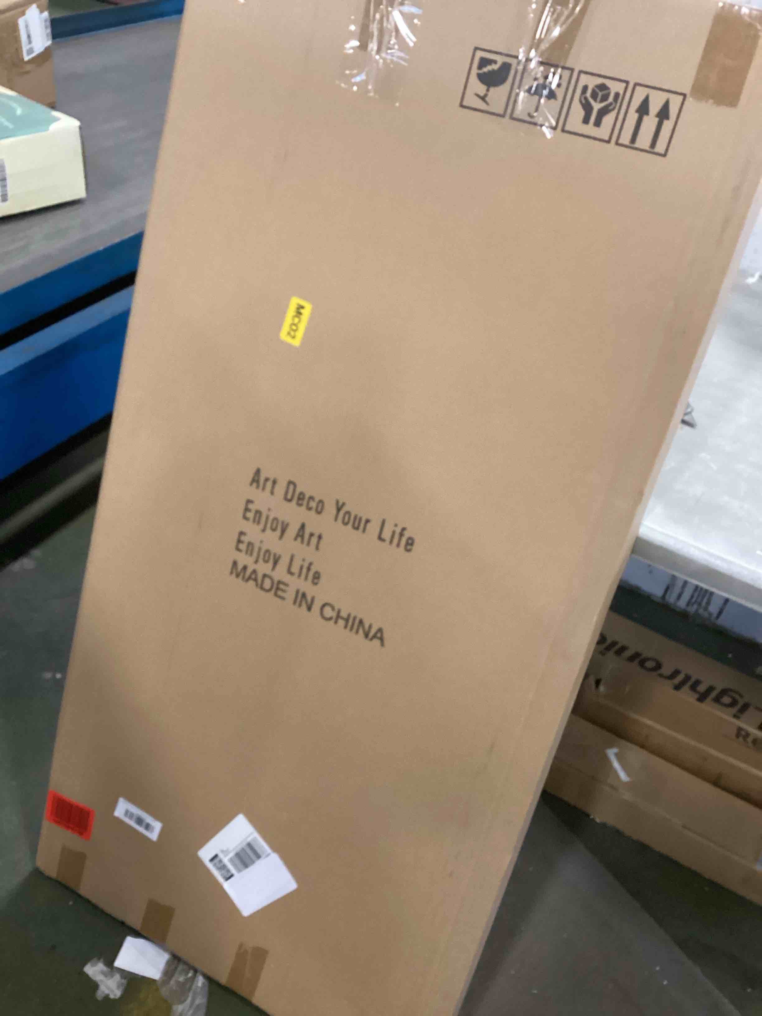 https://s3.amazonaws.com/lotting-images-prod/bidfta/PNK1569815_1736795495156.jpeg