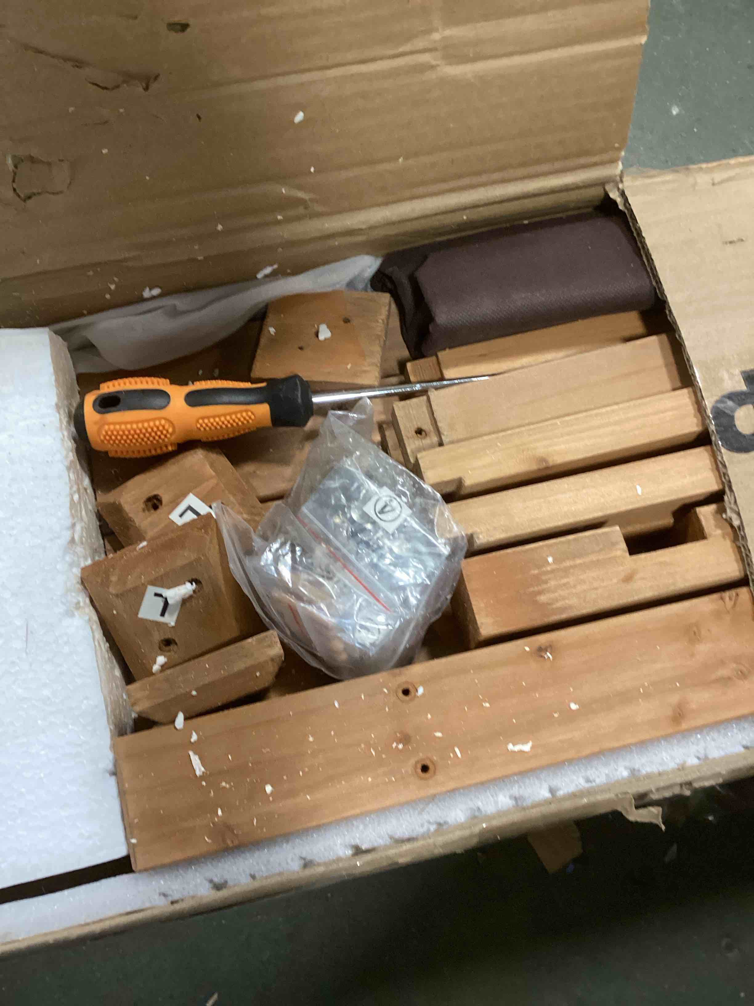 https://s3.amazonaws.com/lotting-images-prod/bidfta/PNK1569908_1736868082588.jpeg