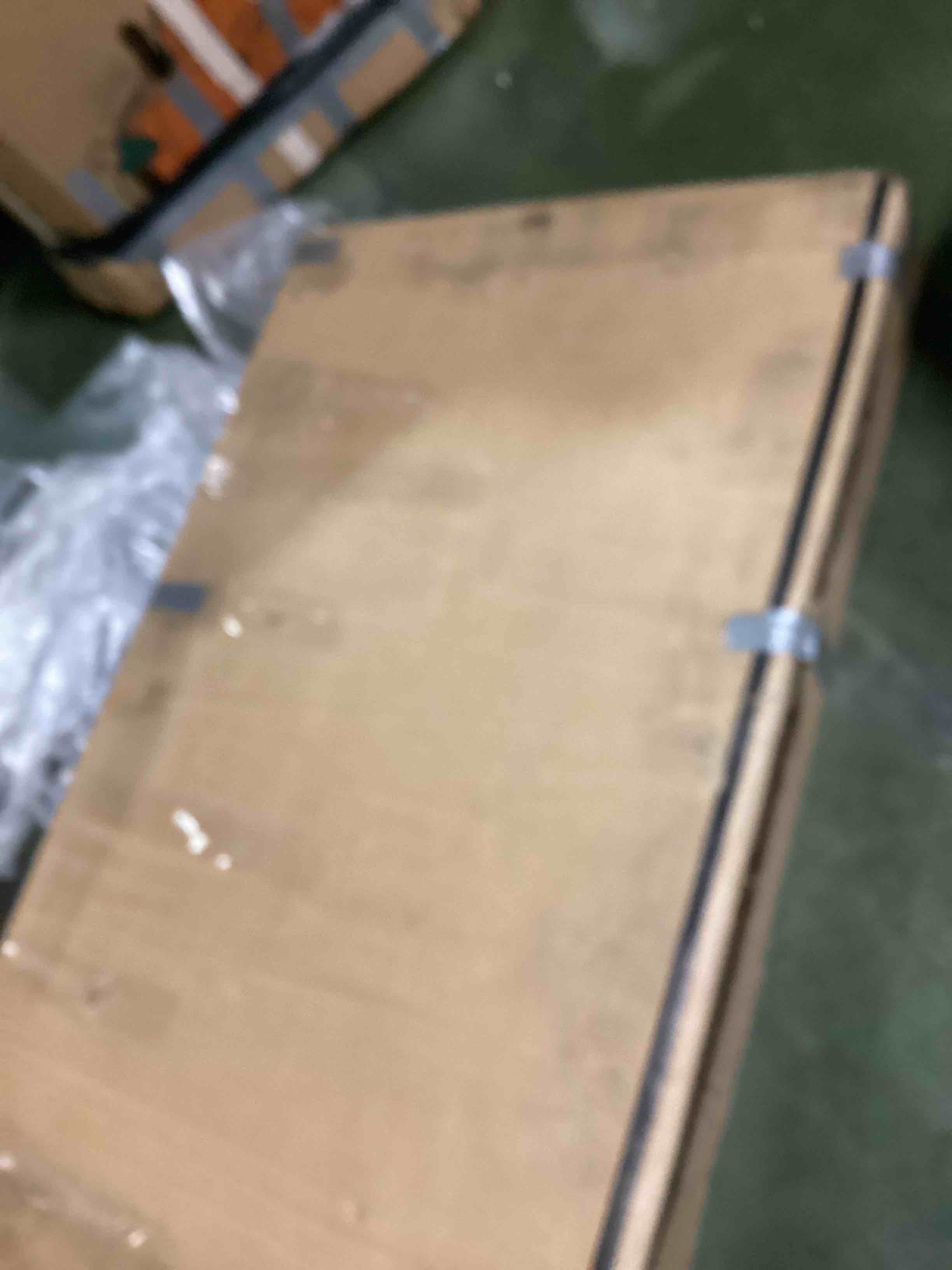https://s3.amazonaws.com/lotting-images-prod/bidfta/PNK1570268_1733461484338.jpeg
