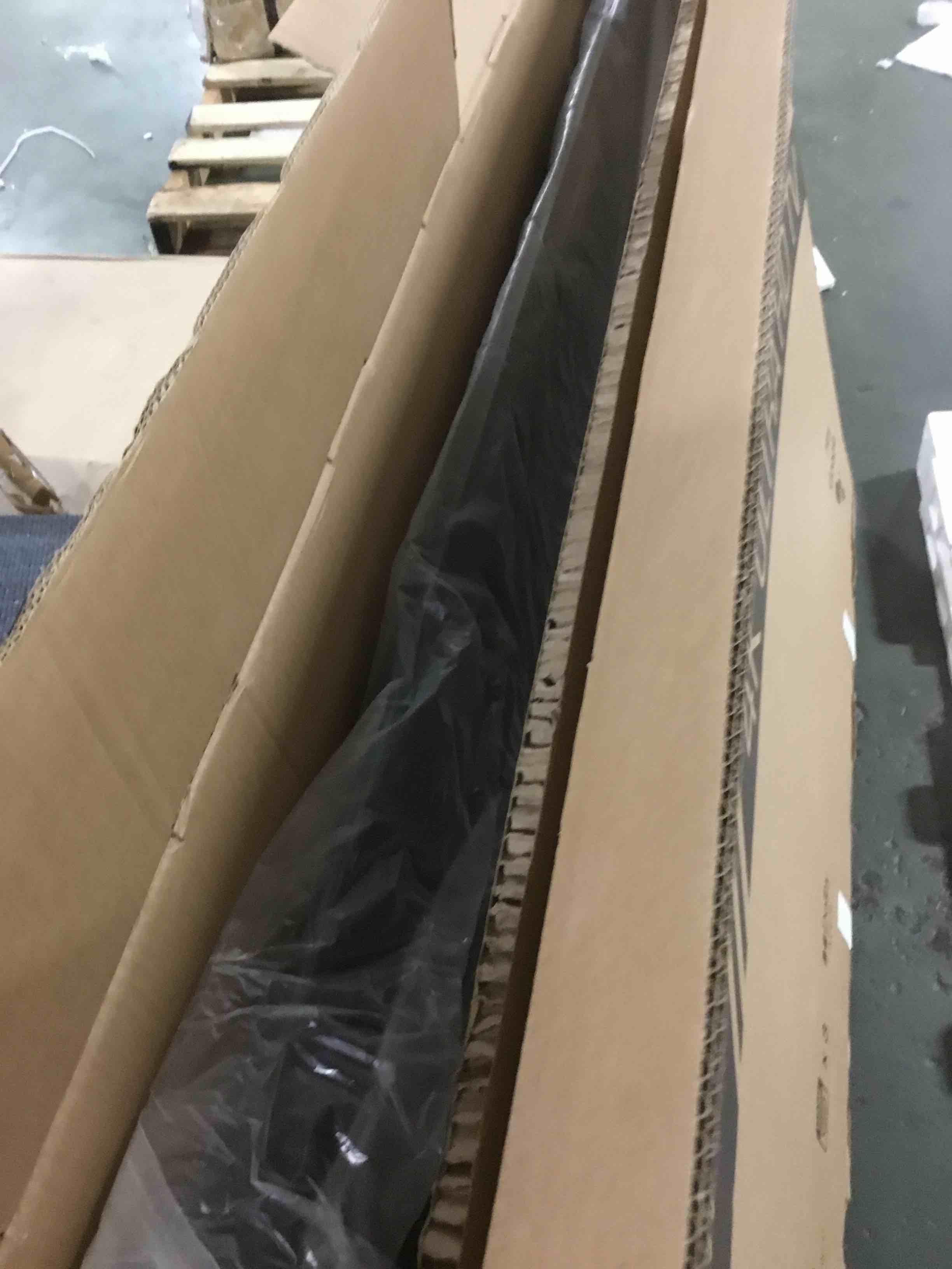 https://s3.amazonaws.com/lotting-images-prod/bidfta/PNK1570293_1733533924471.jpeg