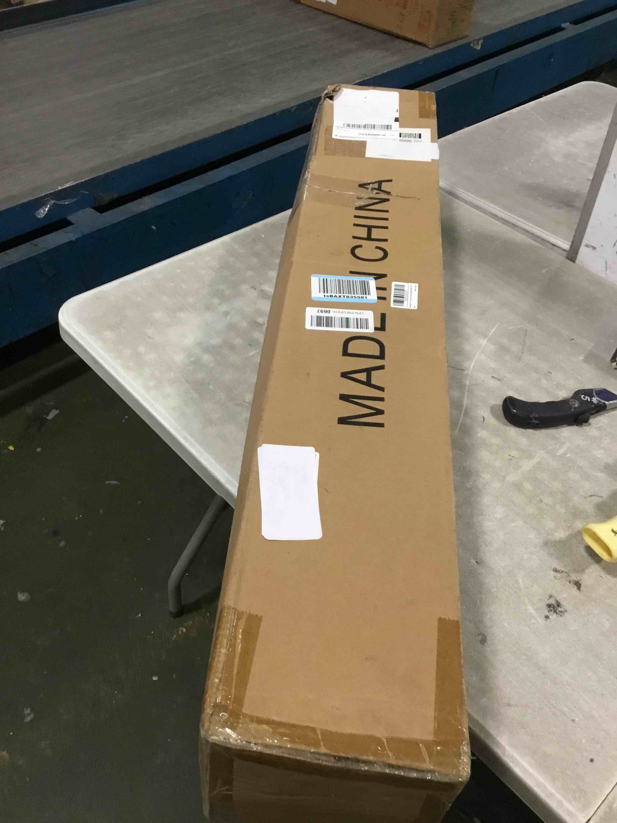 https://s3.amazonaws.com/lotting-images-prod/bidfta/PNK1570726_1733984175788.jpeg