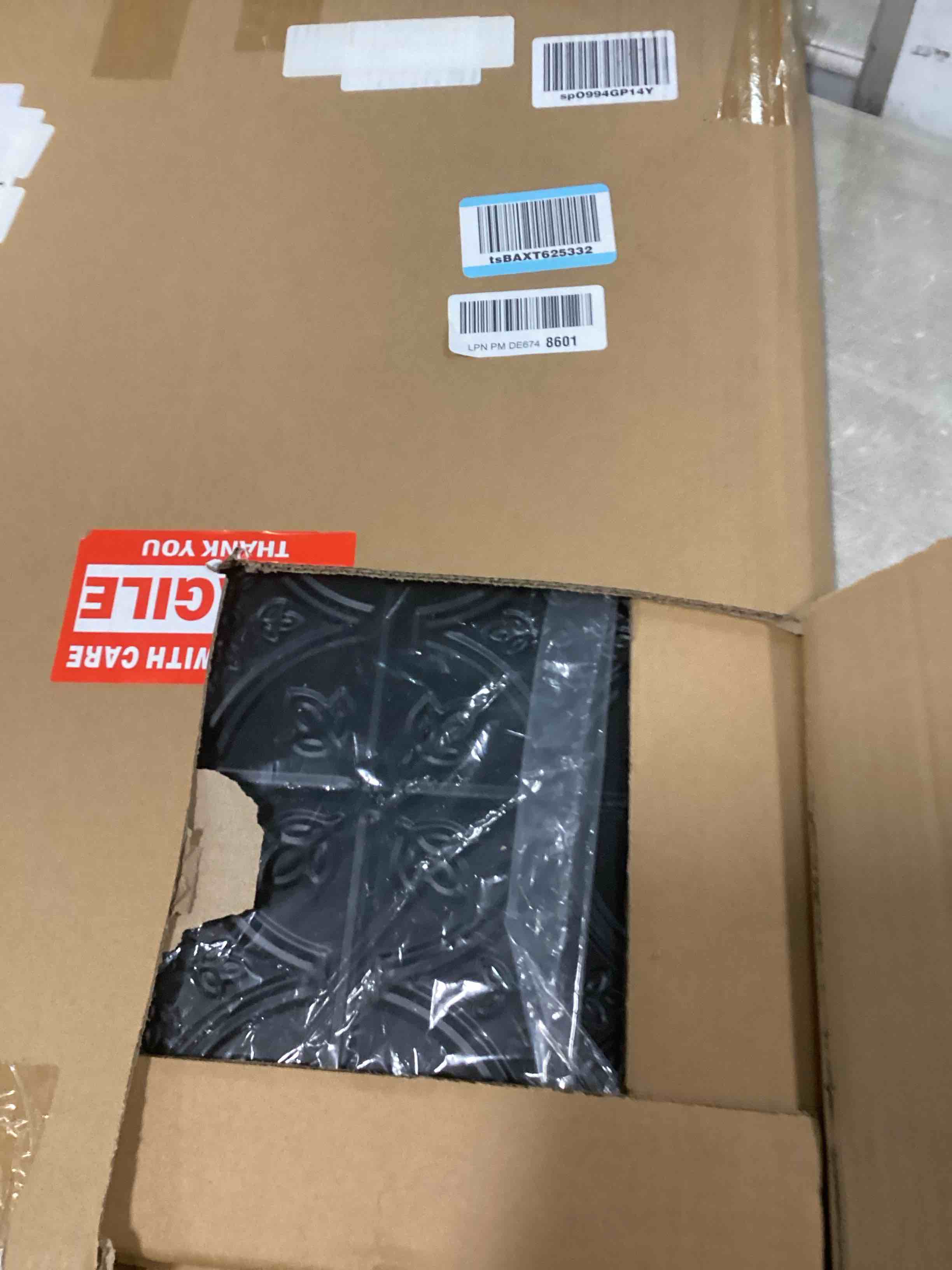 https://s3.amazonaws.com/lotting-images-prod/bidfta/PNK1570789_1734051140554.jpeg