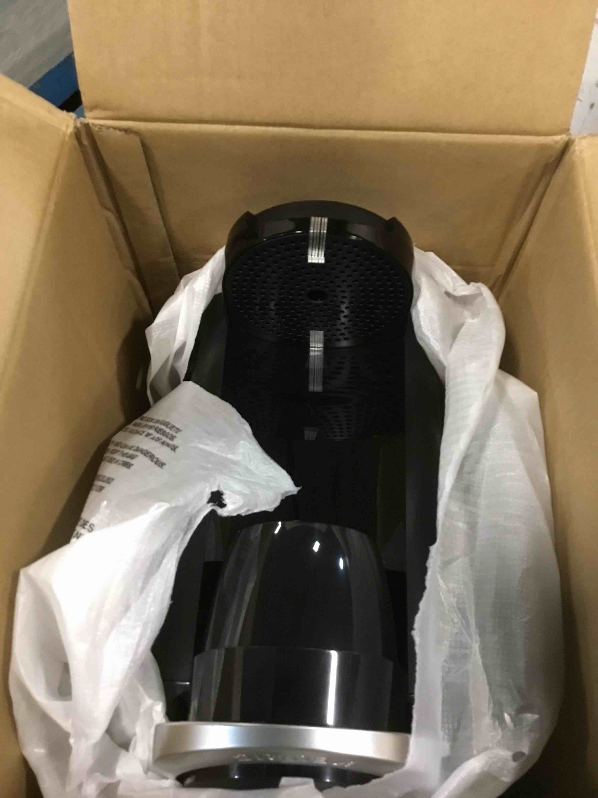 https://s3.amazonaws.com/lotting-images-prod/bidfta/PNK1570986_1734136270821.jpeg