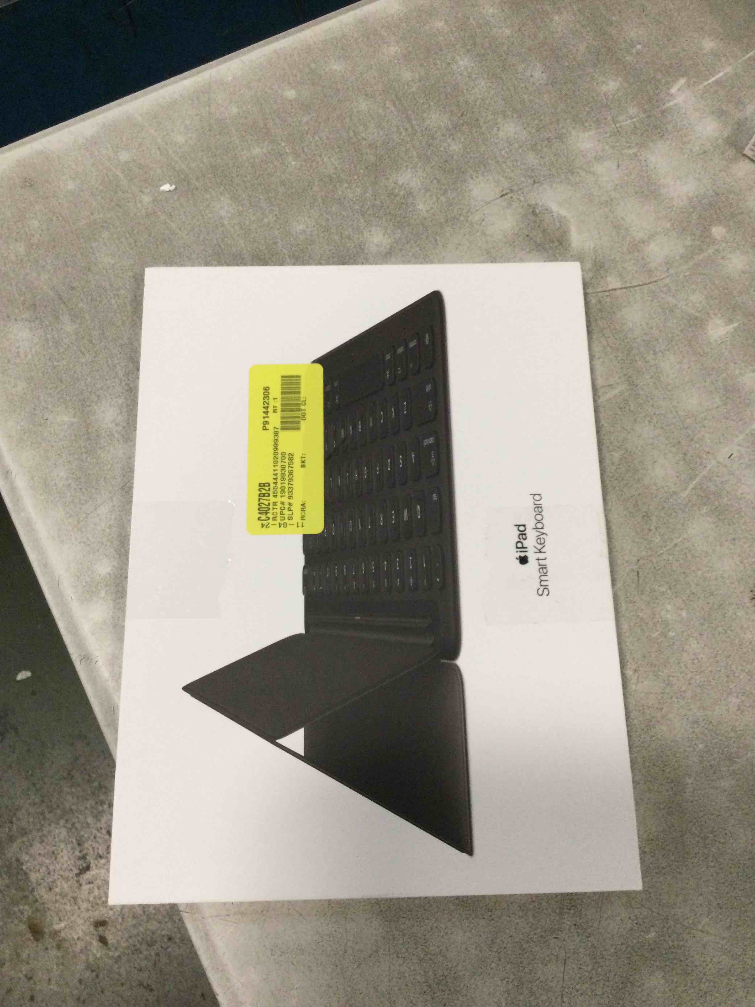 https://s3.amazonaws.com/lotting-images-prod/bidfta/PNK1571149_1734391658699.jpeg