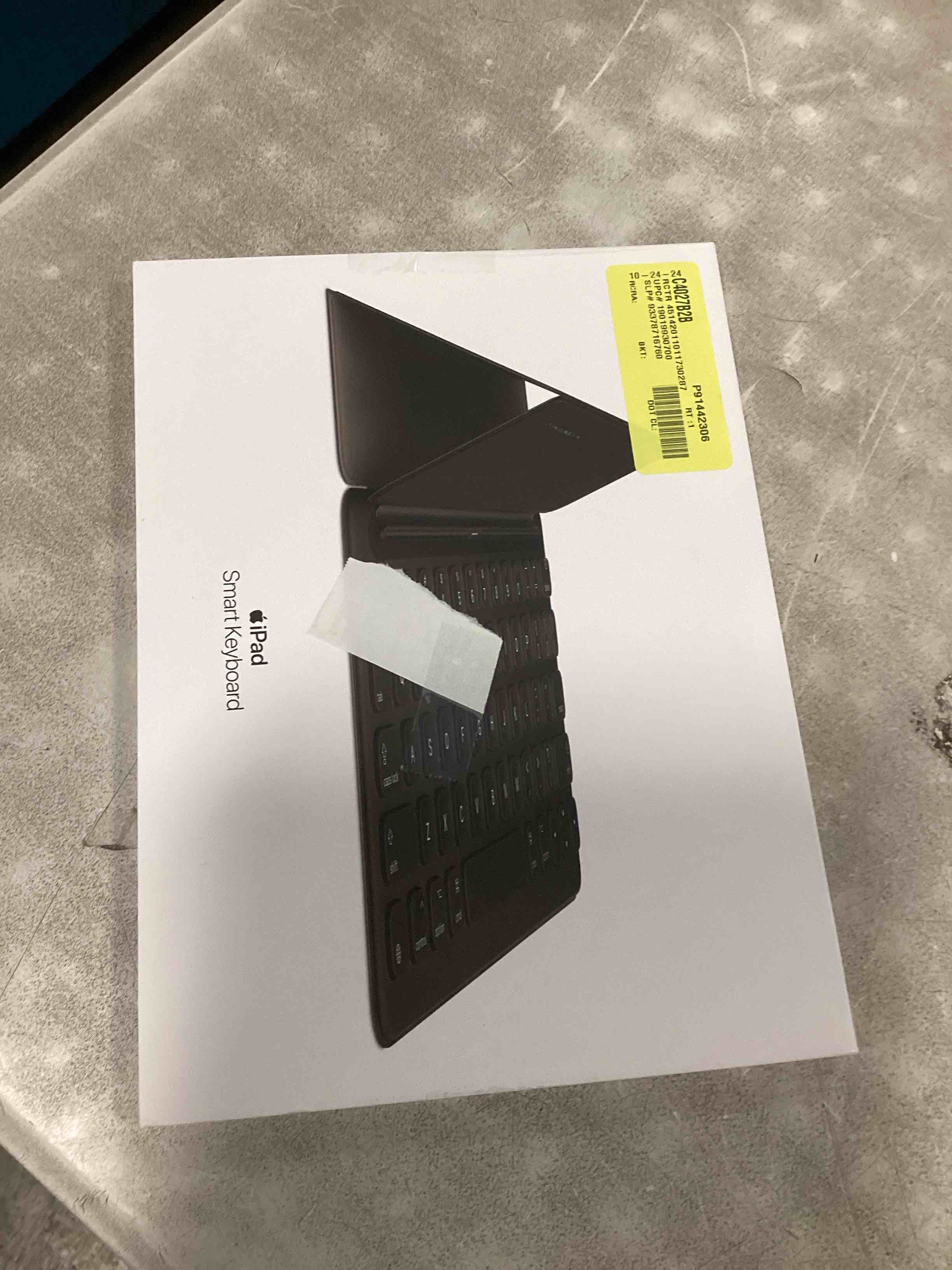 https://s3.amazonaws.com/lotting-images-prod/bidfta/PNK1571248_1734403191202.jpeg