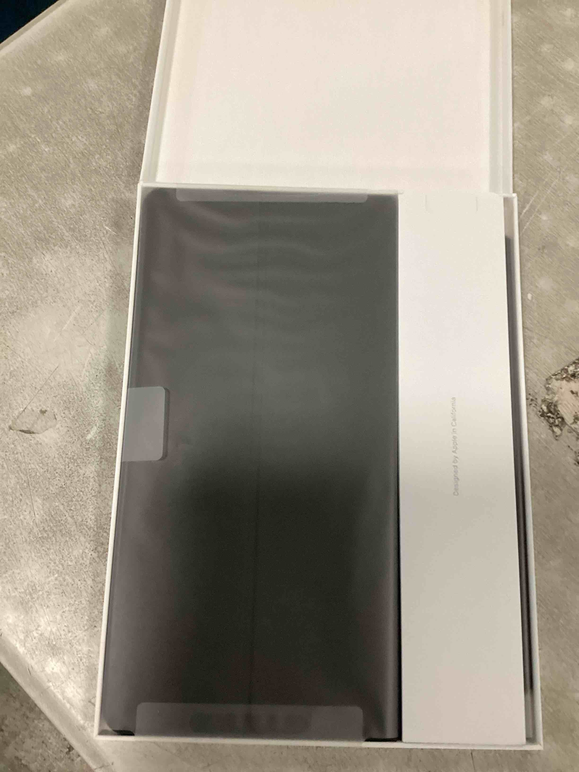 https://s3.amazonaws.com/lotting-images-prod/bidfta/PNK1571248_1734403225440.jpeg