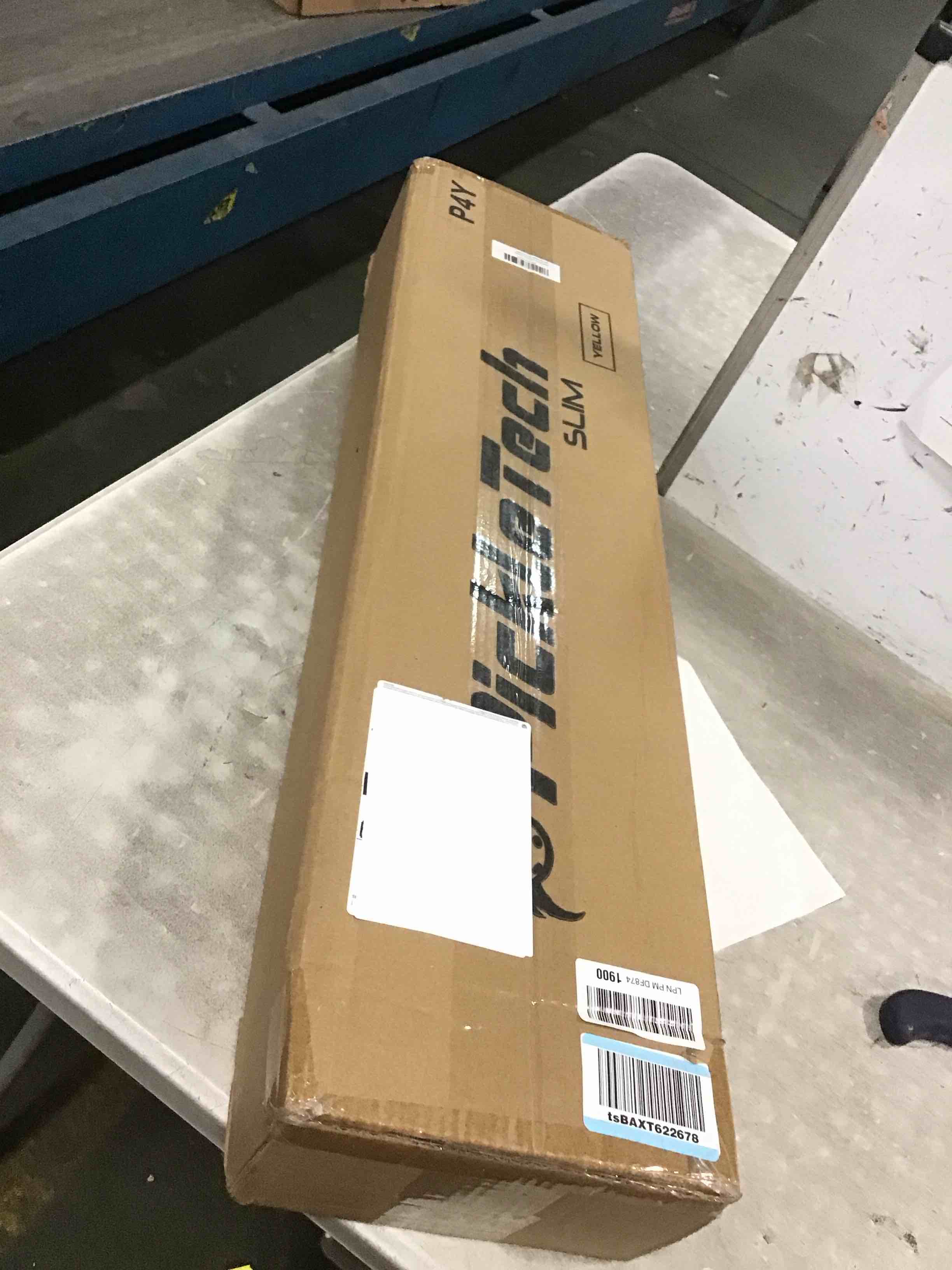 https://s3.amazonaws.com/lotting-images-prod/bidfta/PNK1571811_1734651159301.jpeg
