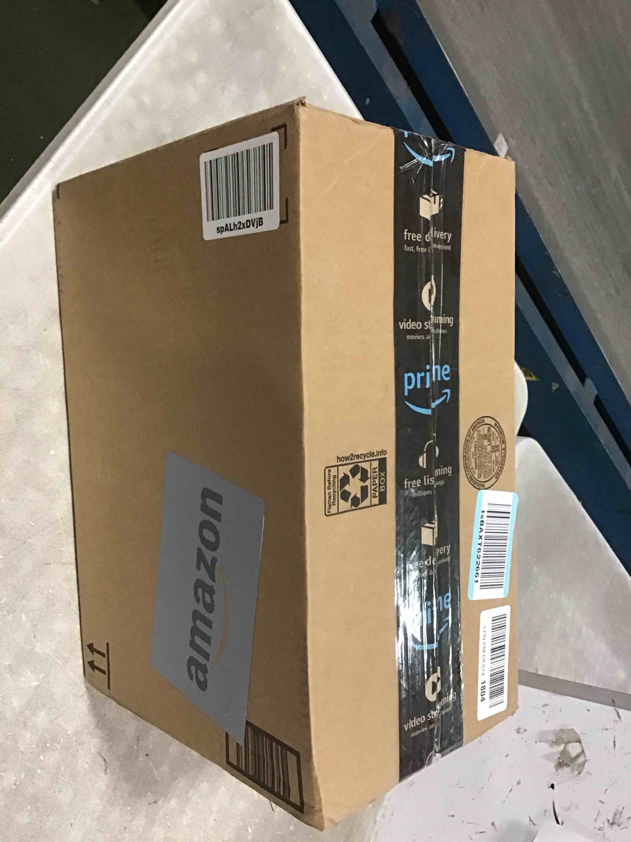 https://s3.amazonaws.com/lotting-images-prod/bidfta/PNK1571873_1734659823454.jpeg