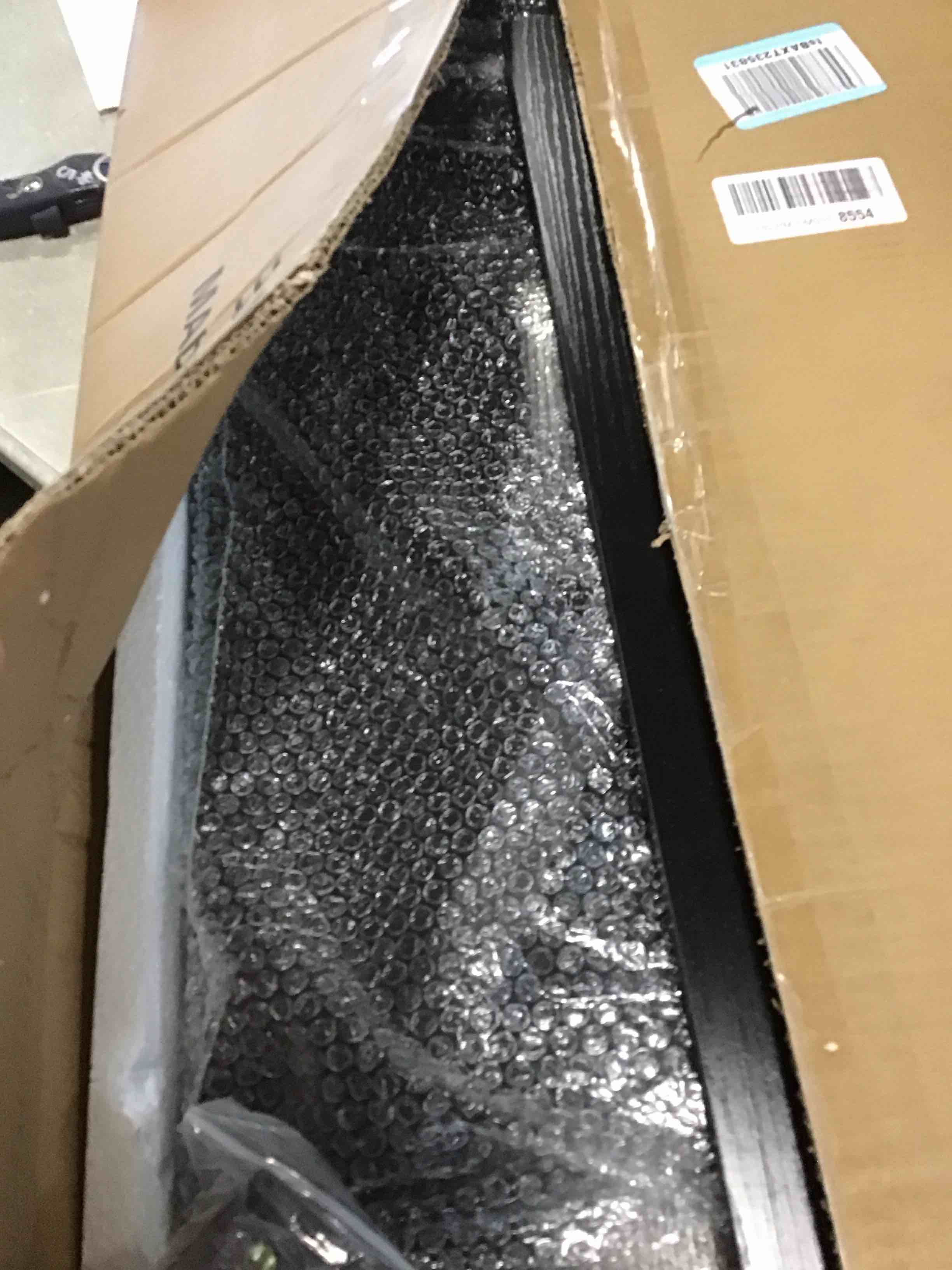 https://s3.amazonaws.com/lotting-images-prod/bidfta/PNK1572640_1735575537480.jpeg