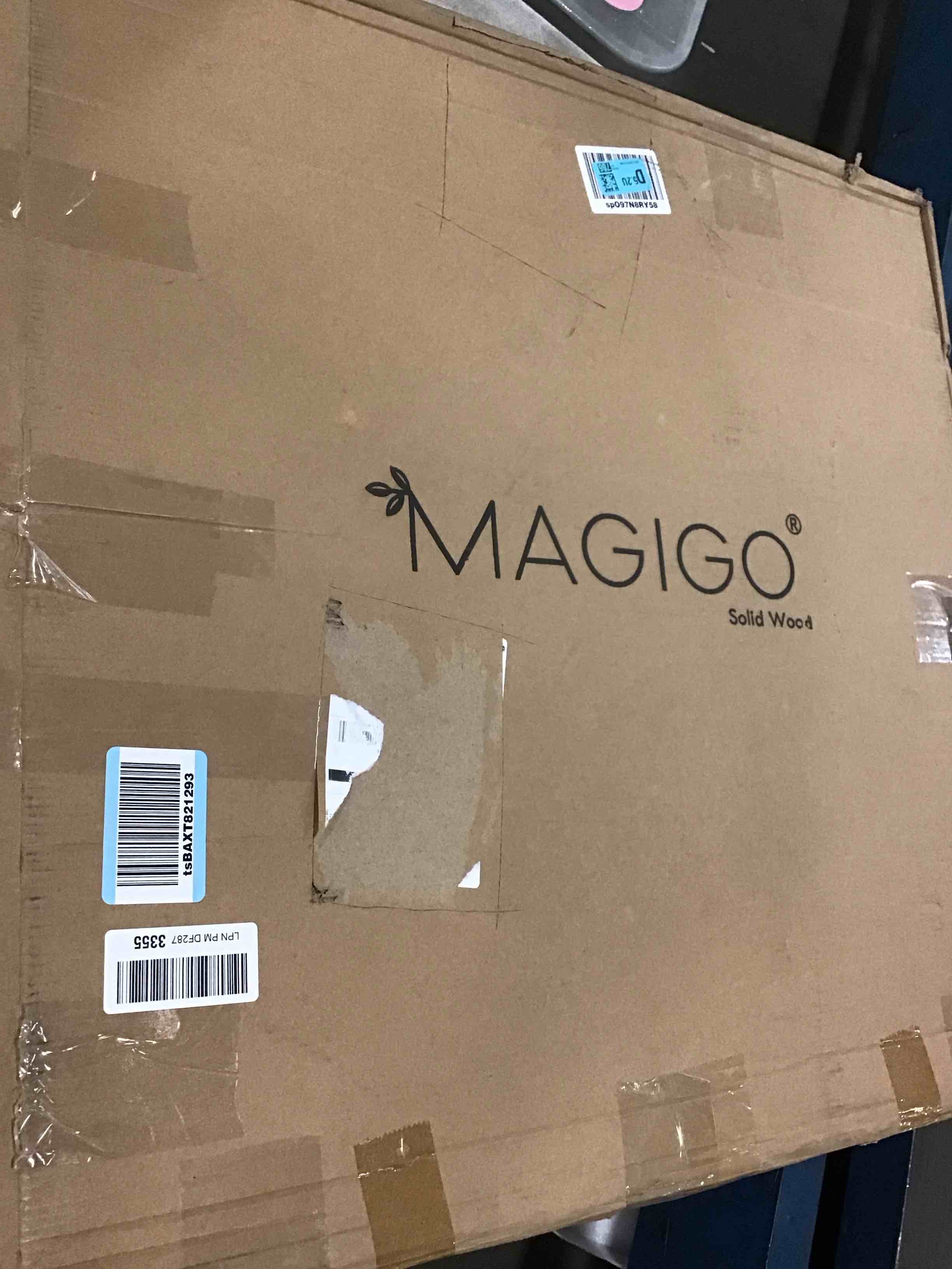 https://s3.amazonaws.com/lotting-images-prod/bidfta/PNK1572754_1735591447725.jpeg