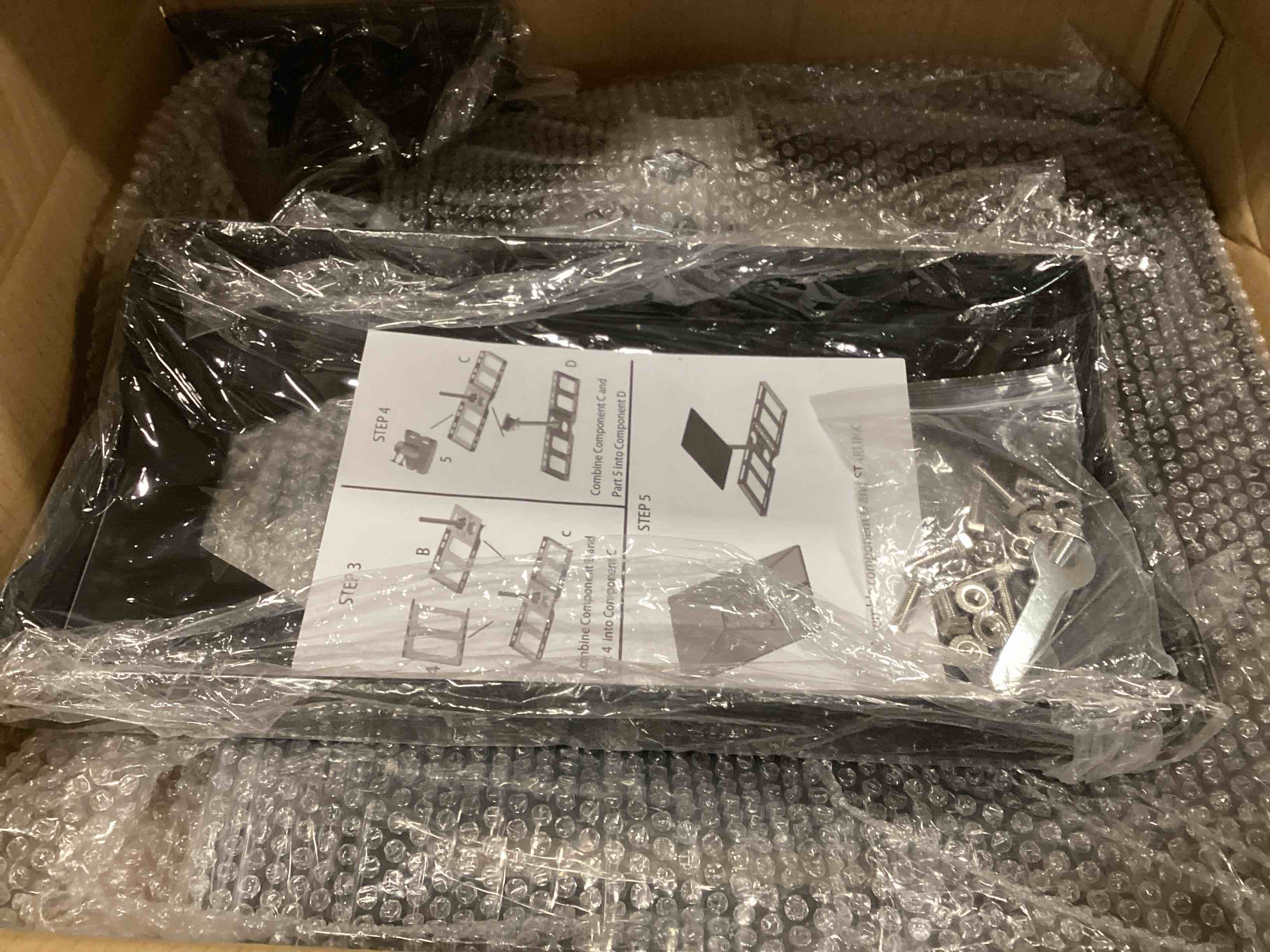 https://s3.amazonaws.com/lotting-images-prod/bidfta/PNK1573107_1733413064729.jpeg