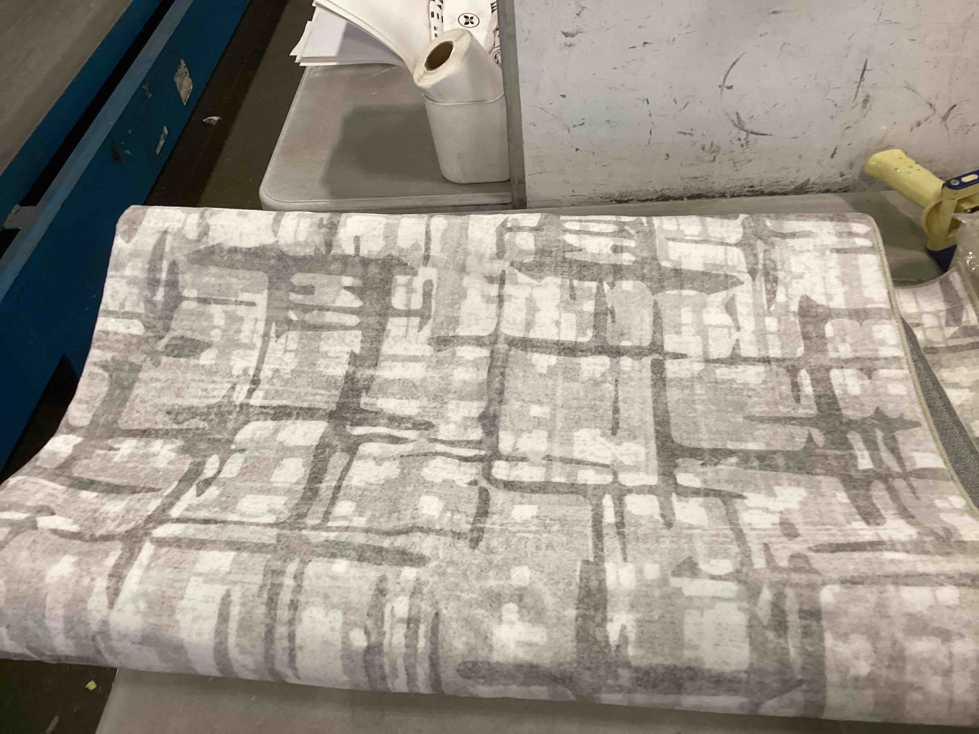 5x7 Area Rugs, Modern Living Room Rug, Washable Rugs for Bedroom, Non-Slip Abstract Minimalist Throw Rug Soft Non-Shedding Ultra-Thin Floor Carpet for Nursery Kitchen 