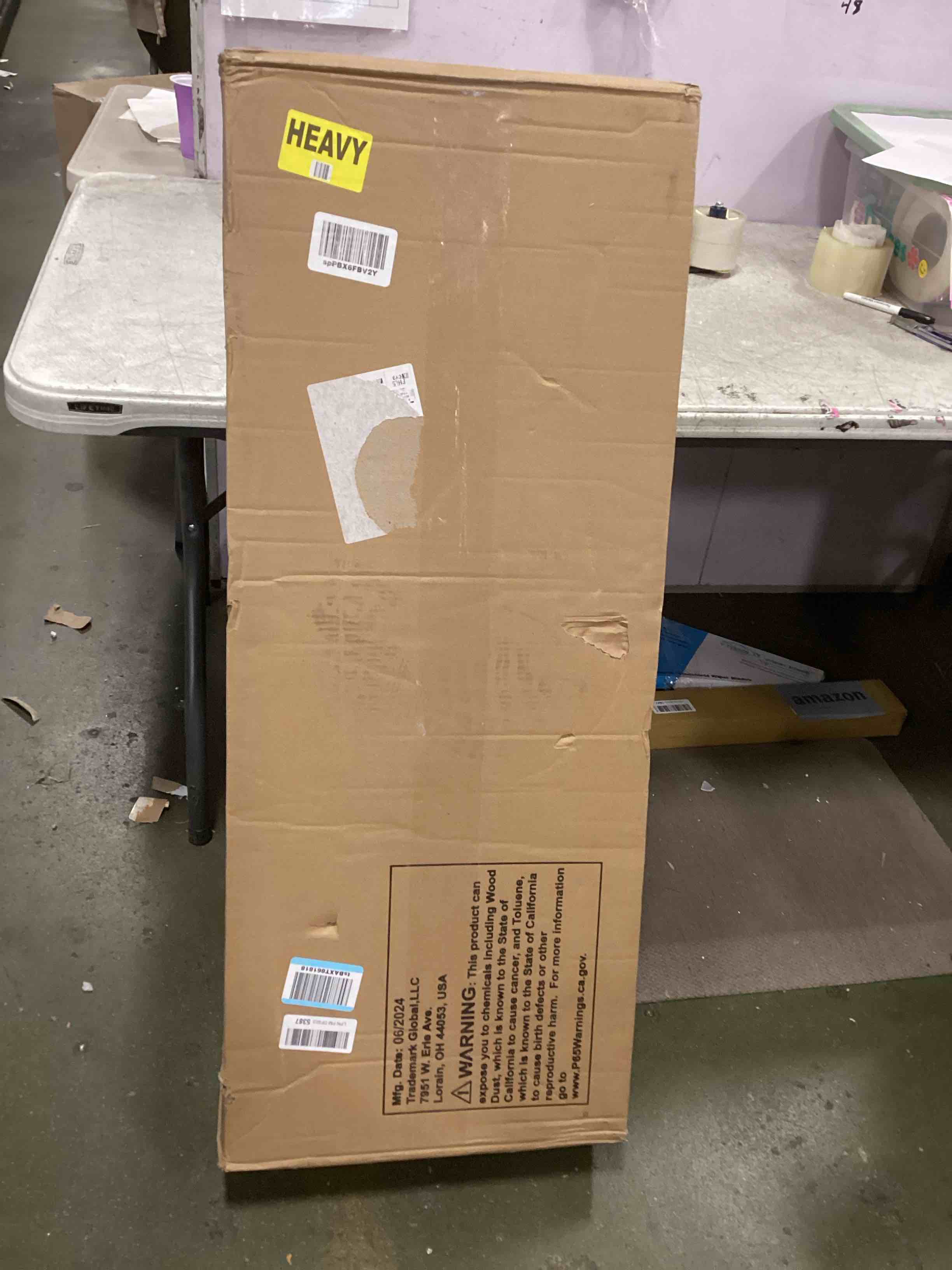 https://s3.amazonaws.com/lotting-images-prod/bidfta/PNK1573761_1733847114820.jpeg