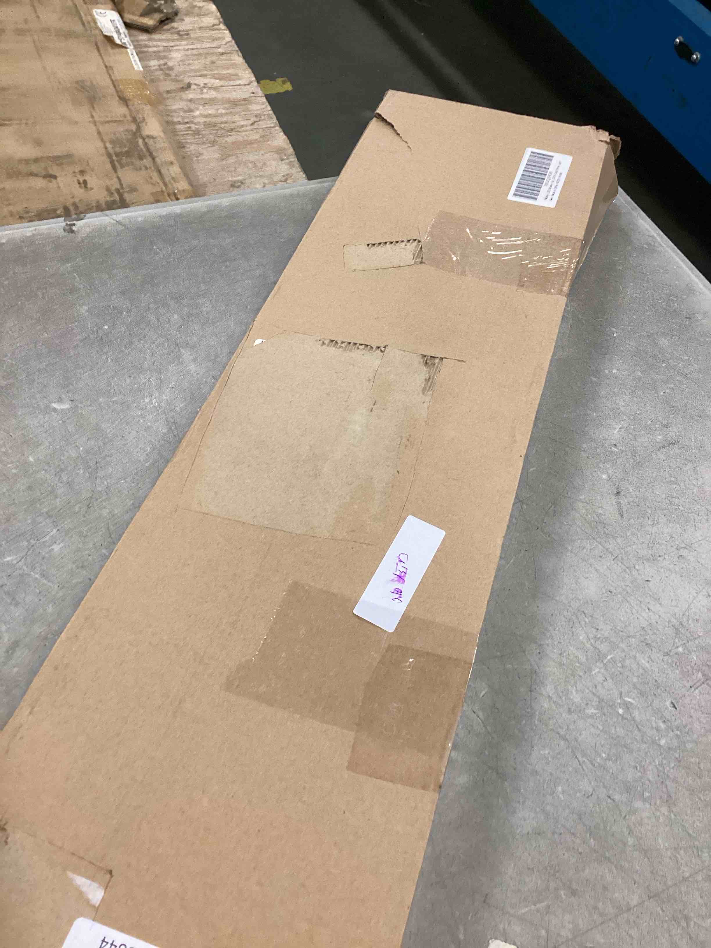 https://s3.amazonaws.com/lotting-images-prod/bidfta/PNK1573911_1733921819766.jpeg