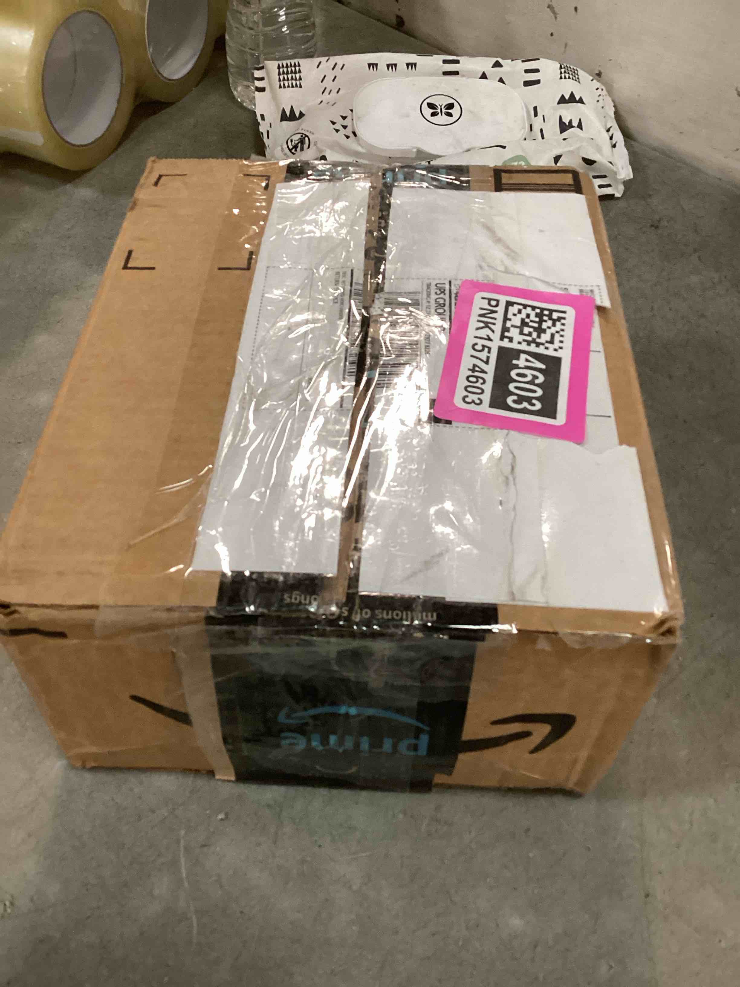 https://s3.amazonaws.com/lotting-images-prod/bidfta/PNK1574603_1734446416728.jpeg
