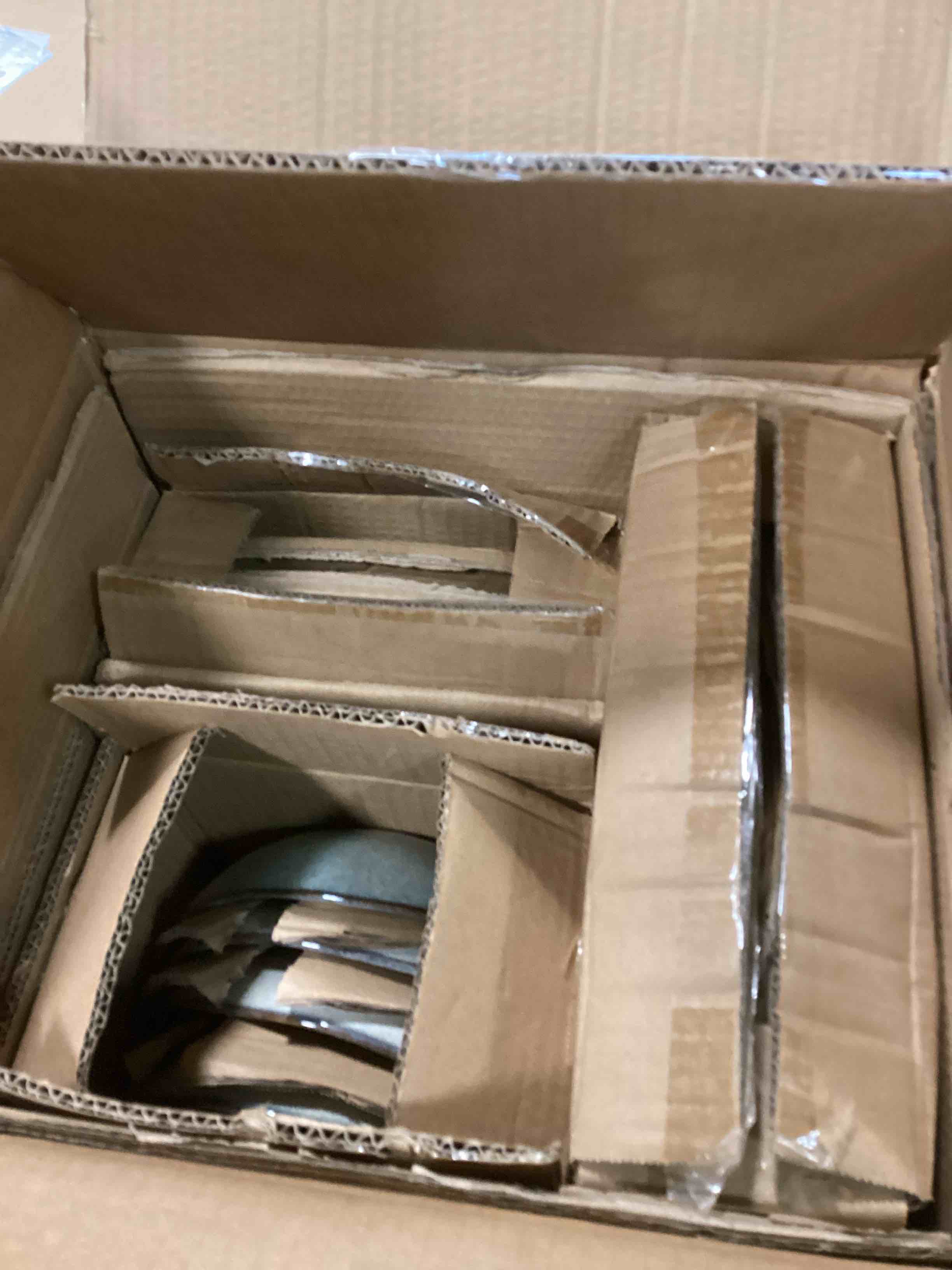 https://s3.amazonaws.com/lotting-images-prod/bidfta/PNK1575197_1734632677835.jpeg