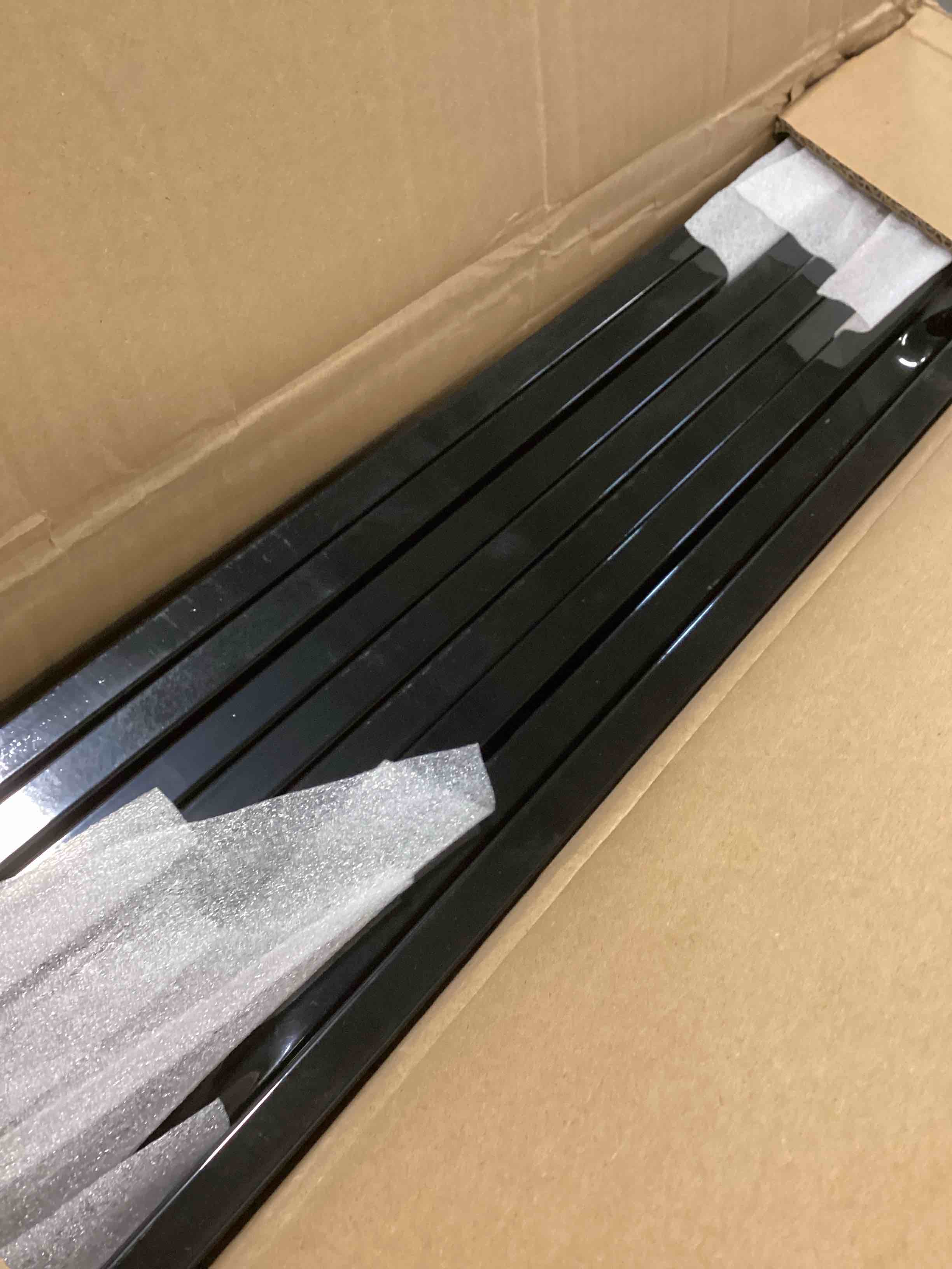 https://s3.amazonaws.com/lotting-images-prod/bidfta/PNK1575416_1734718918842.jpeg