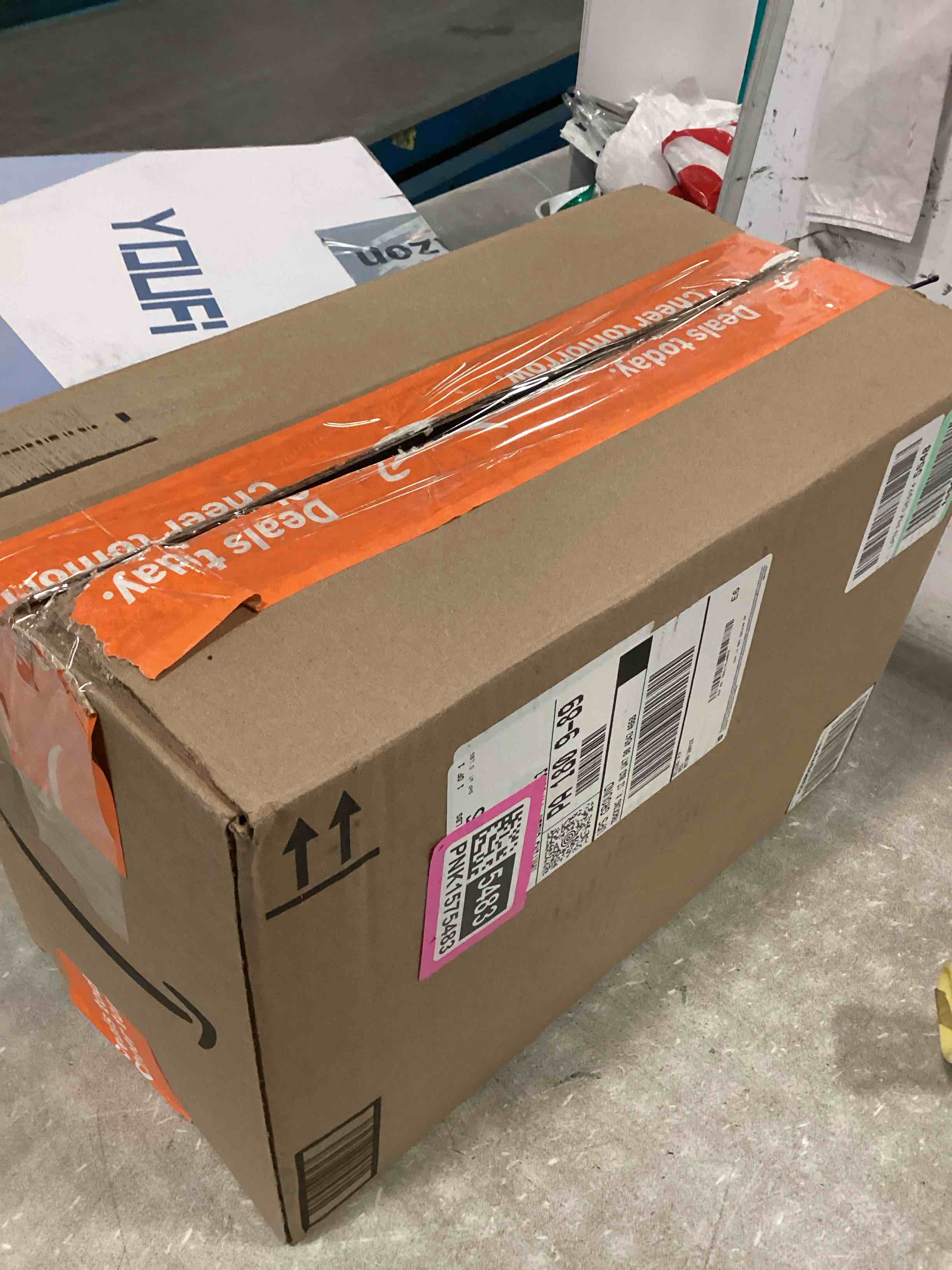 https://s3.amazonaws.com/lotting-images-prod/bidfta/PNK1575483_1734727357997.jpeg