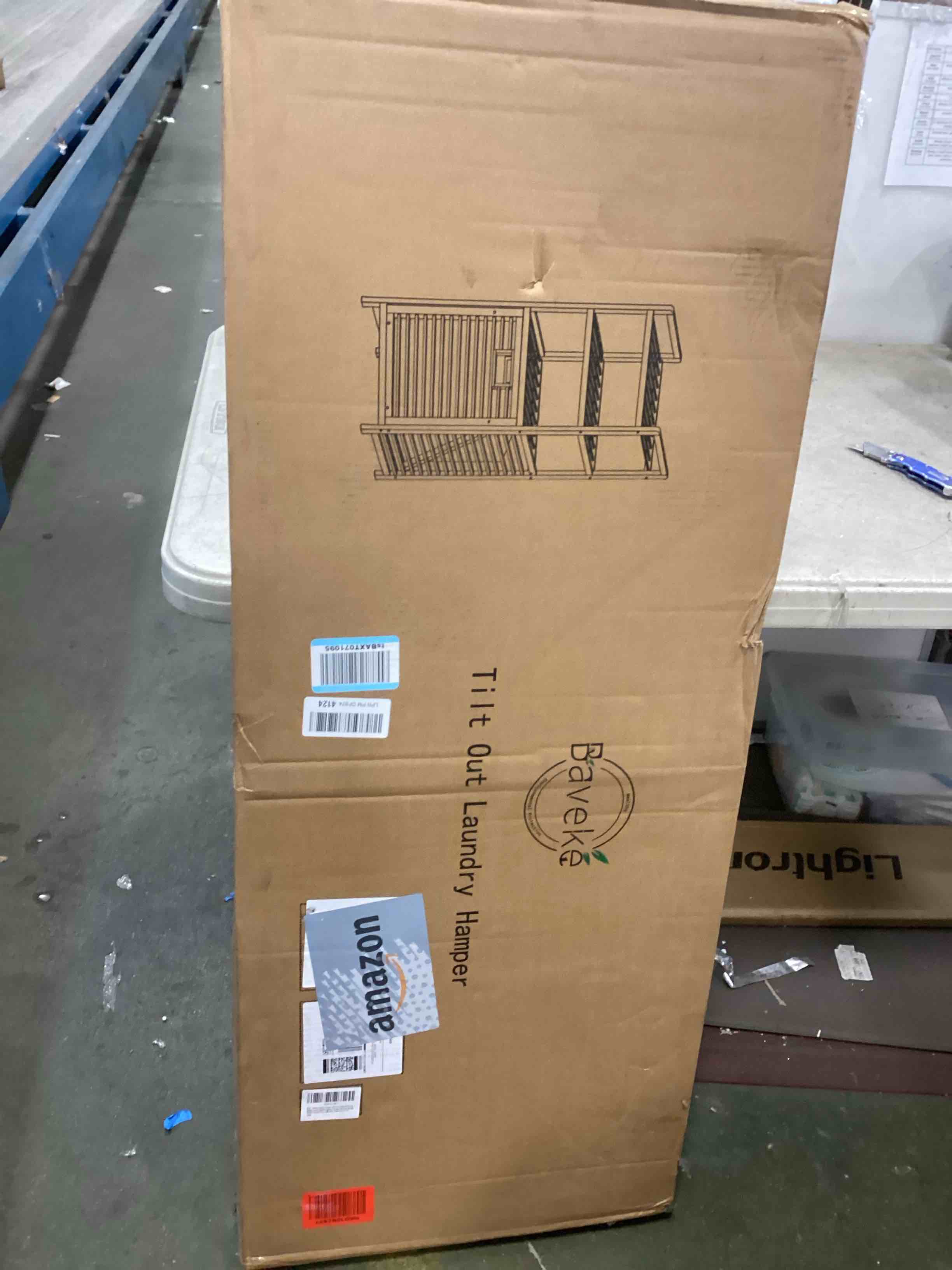 https://s3.amazonaws.com/lotting-images-prod/bidfta/PNK1575996_1735577462055.jpeg