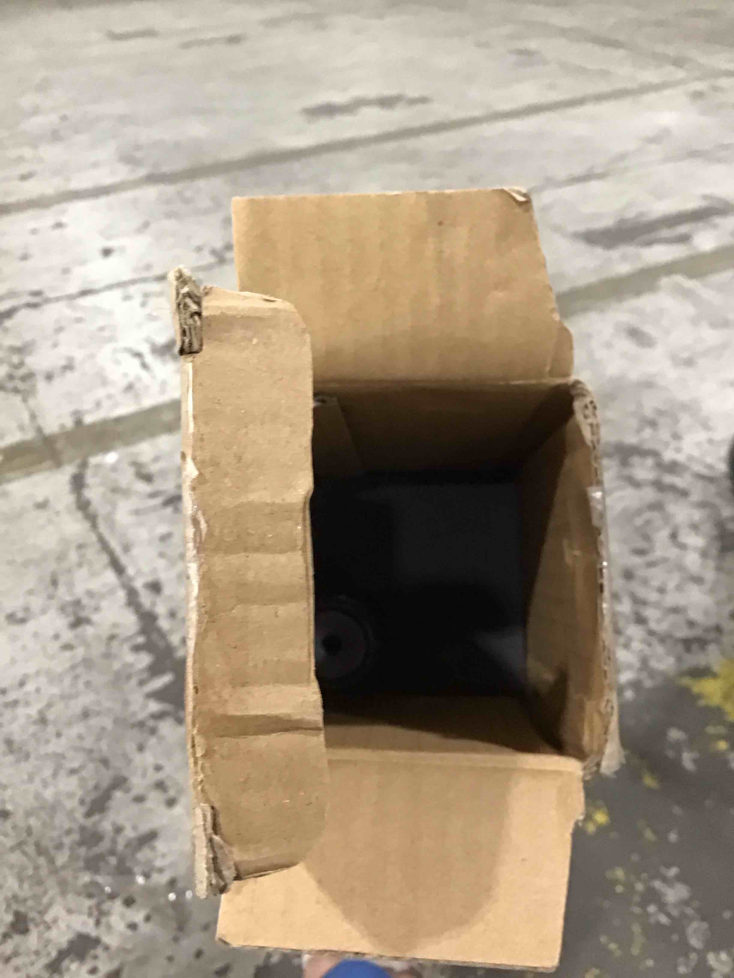 https://s3.amazonaws.com/lotting-images-prod/bidfta/PNK1577987_1741373714385.jpeg