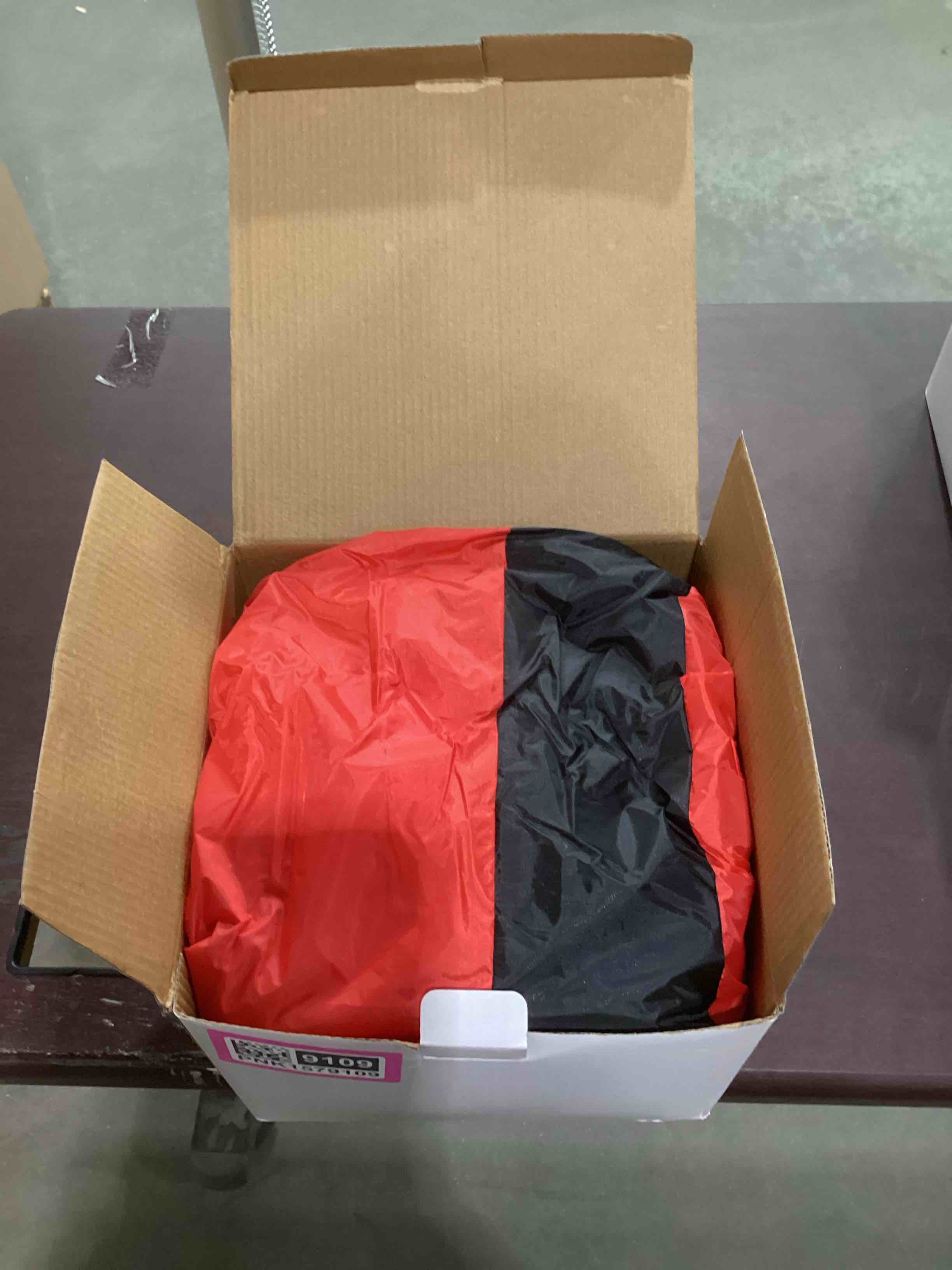 https://s3.amazonaws.com/lotting-images-prod/bidfta/PNK1579111_1738001077805.jpeg