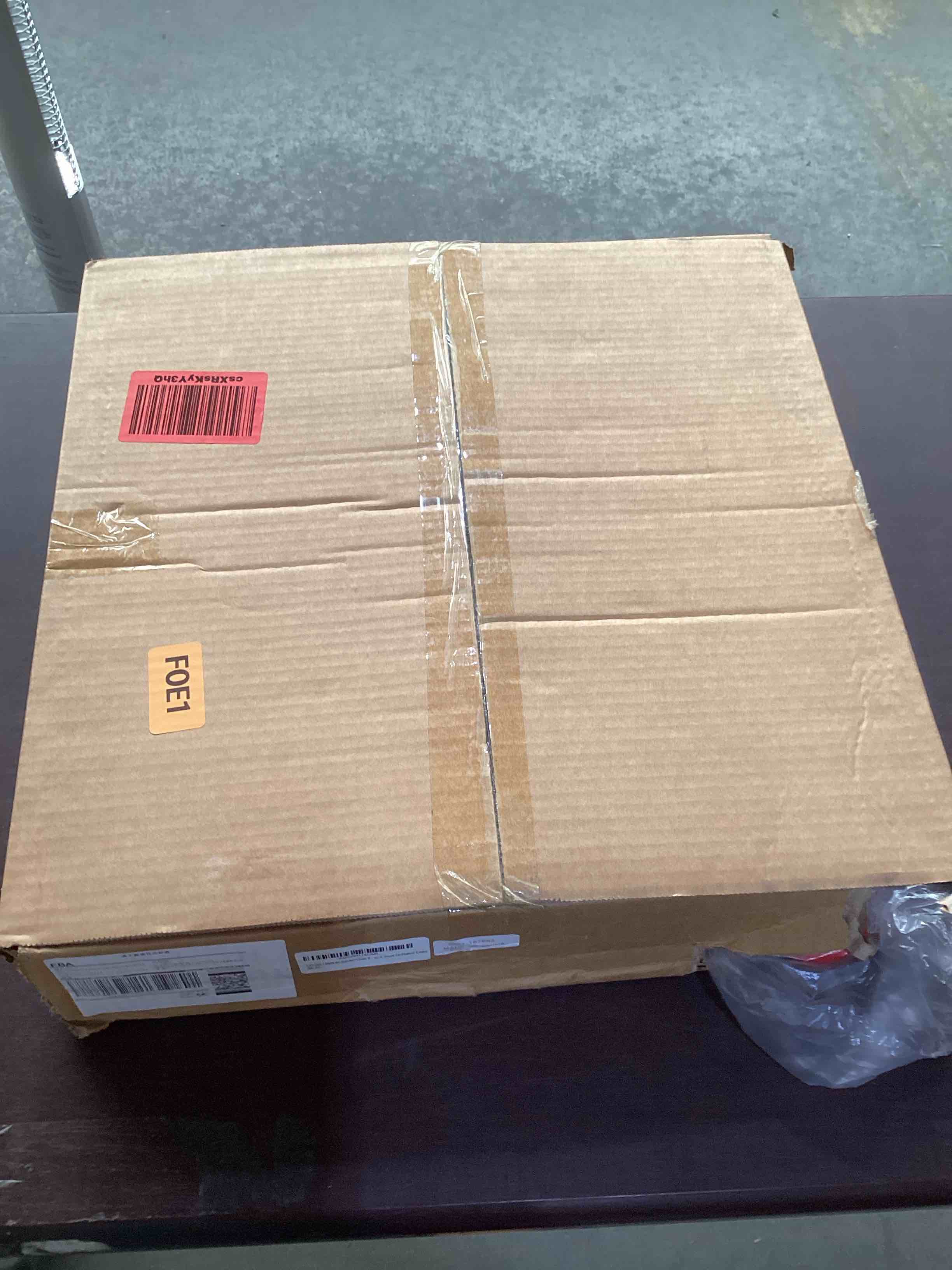 https://s3.amazonaws.com/lotting-images-prod/bidfta/PNK1579151_1738014371178.jpeg