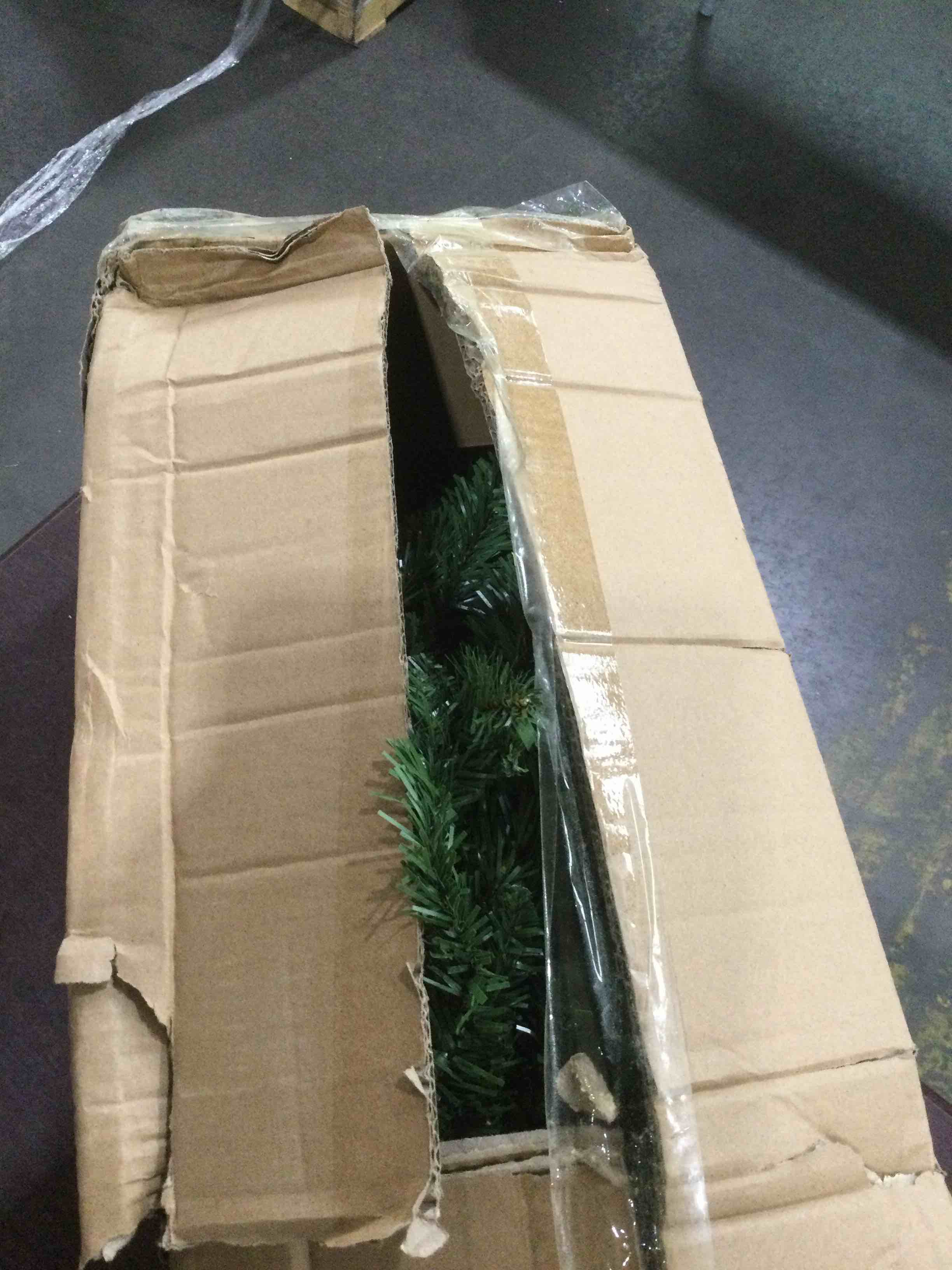 https://s3.amazonaws.com/lotting-images-prod/bidfta/PNK1580138_1739463552423.jpeg