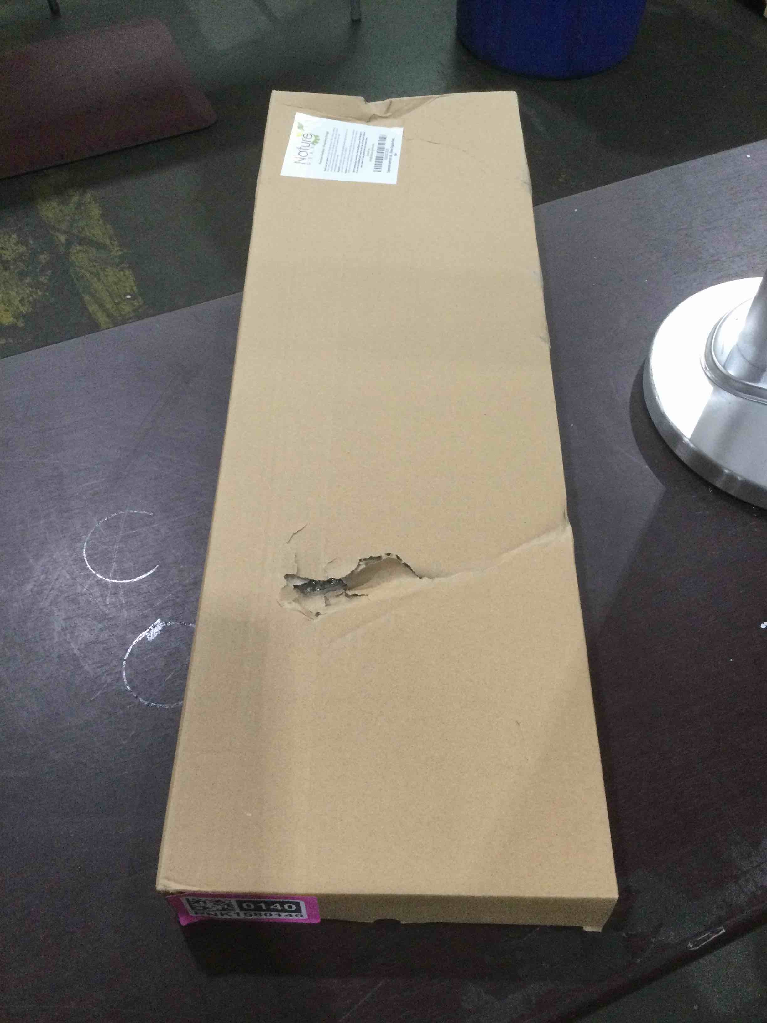https://s3.amazonaws.com/lotting-images-prod/bidfta/PNK1580140_1739464207579.jpeg