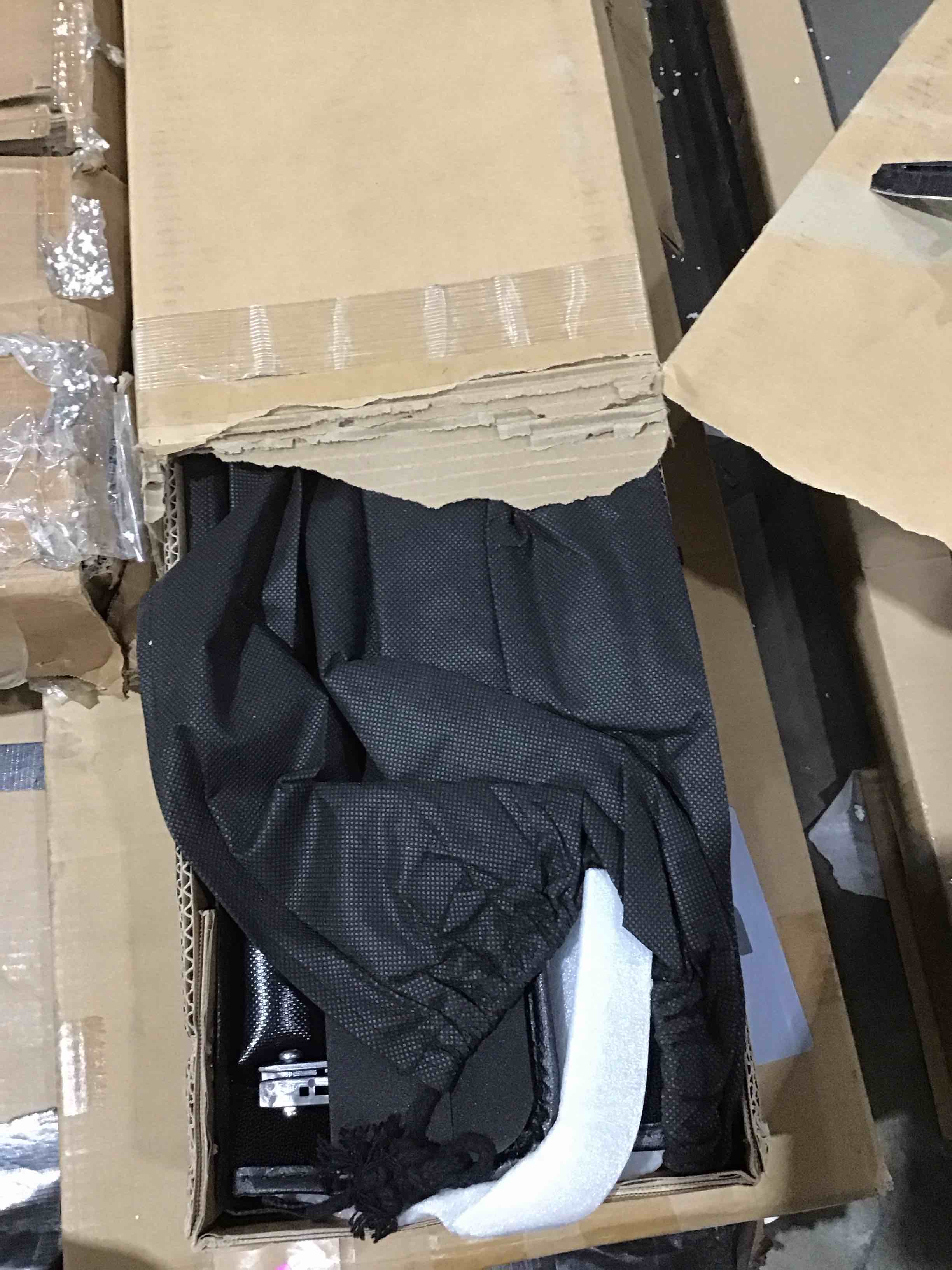 https://s3.amazonaws.com/lotting-images-prod/bidfta/PNK1581055_1741366272132.jpeg