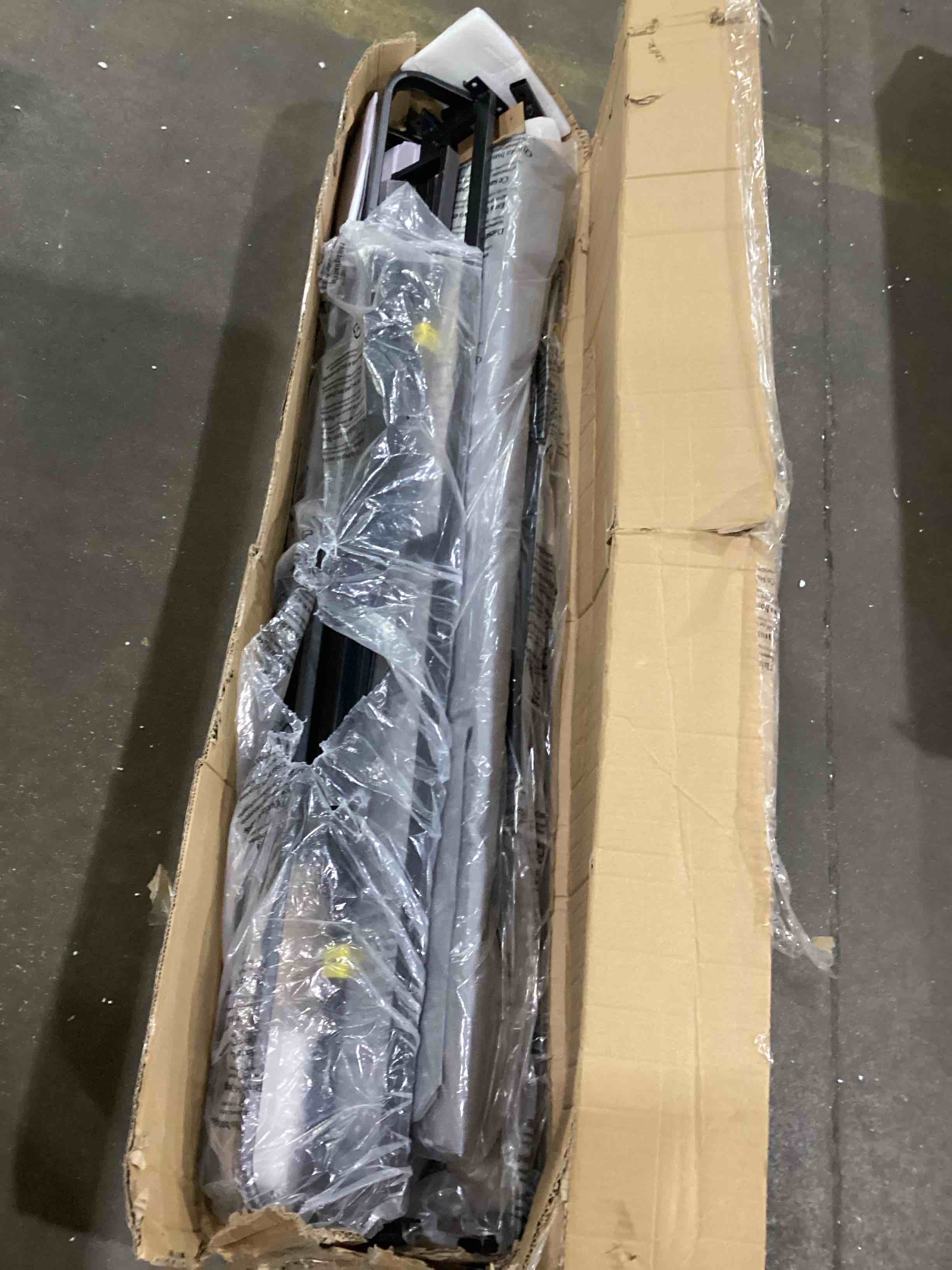 https://s3.amazonaws.com/lotting-images-prod/bidfta/PNK1585906_1750251956017.jpeg