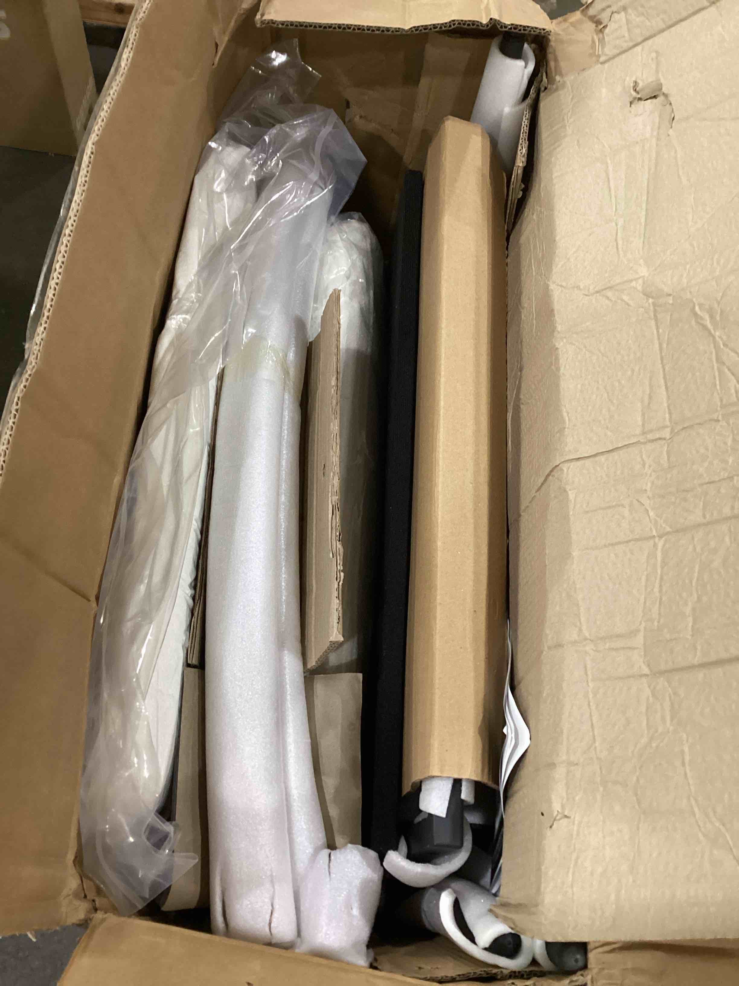 https://s3.amazonaws.com/lotting-images-prod/bidfta/PNK1586021_1750337690249.jpeg