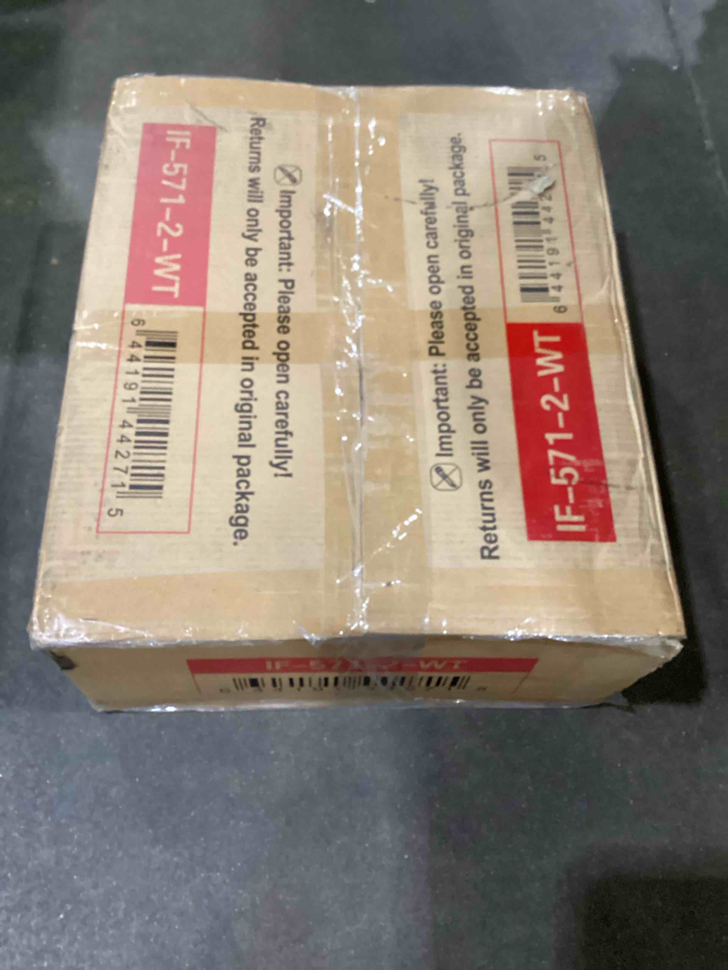 https://s3.amazonaws.com/lotting-images-prod/bidfta/PNK1586027_1750339449720.jpeg